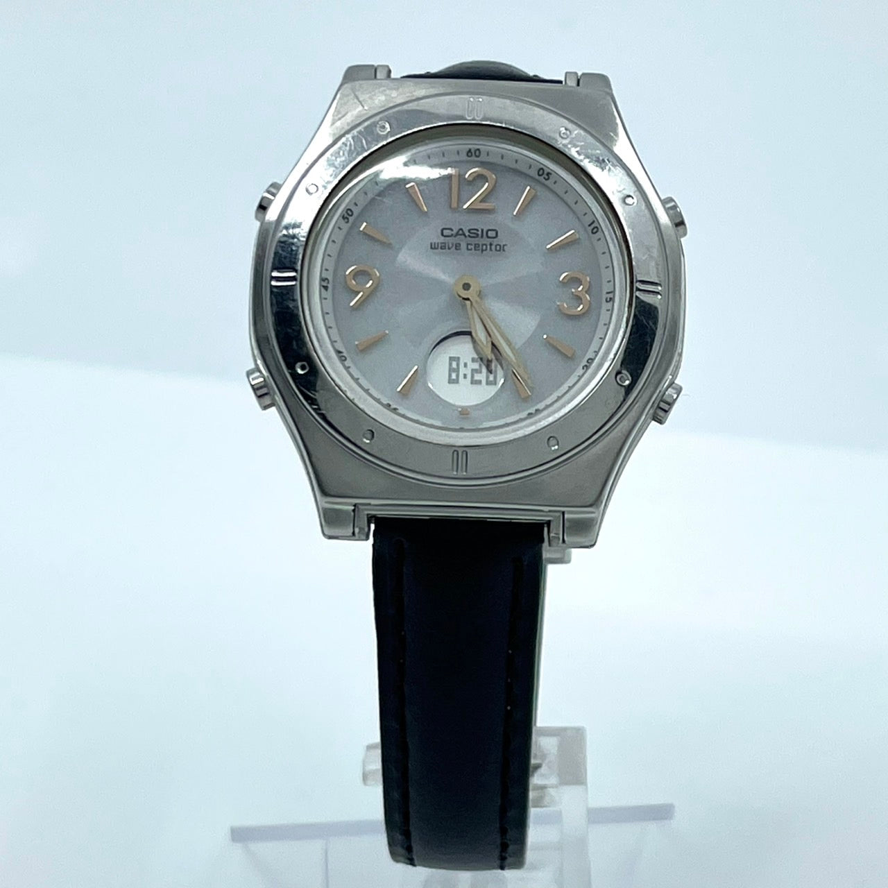 【新品ベルト（社外品）／稼働品】CASIO wave ceptor カシオ ウェーブセプター レディース 腕時計 LWA-M141 電波ソーラー アナデジ シルバー ブラックレザー ラウンド クラシック ビジネス カジュアル 多機能 クリーニング済み G6