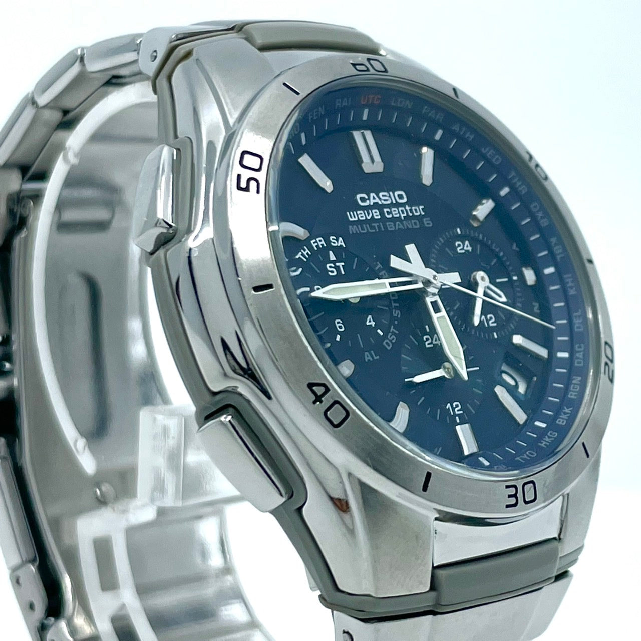 【稼働品】CASIO wave ceptor カシオ ウェーブセプター メンズ 腕時計 WVQ-M410 電波ソーラー クロノグラフ ネイビー シルバー 多機能 ワールドタイム MULTI BAND 6 ビジネス カジュアル アナログ クリーニング済 G6