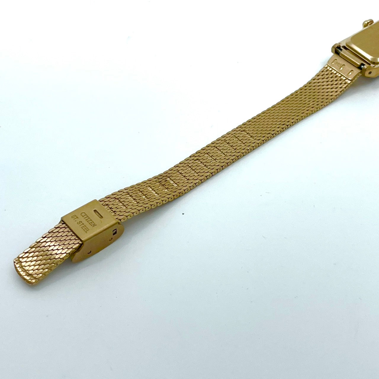【稼働品】 citizen シチズン Kii: キー 腕時計 EG7043-50W レディース エコドライブ ソーラー ゴールド レクタンギュラー スクエア メッシュベルト クラシック アンティーク ドレスウォッチ ビジネス フェミニン クリーニング済 G6