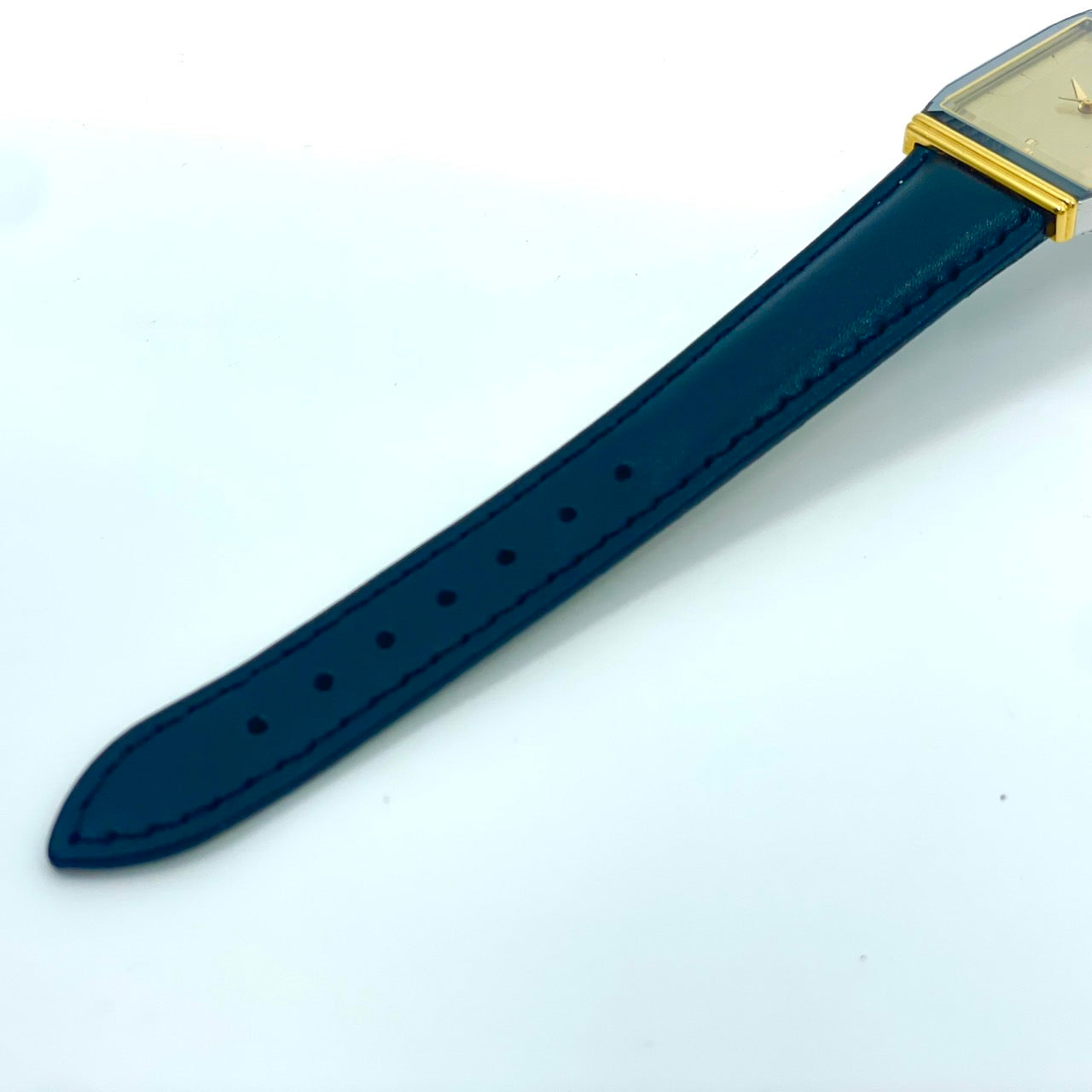 【極美品/新品ベルト/電池交換済/稼働品】SEIKO セイコー メンズ 腕時計 5P31-5000 スクエア ゴールド文字盤 シルバー クオーツ アナログ ビンテージ クラシック ドレスウォッチ エレガント ビジネス シンプル クリーニング済 G6