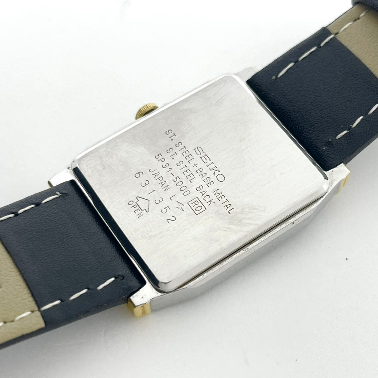 【極美品/新品ベルト/電池交換済/稼働品】SEIKO セイコー メンズ 腕時計 5P31-5000 スクエア ゴールド文字盤 シルバー クオーツ アナログ ビンテージ クラシック ドレスウォッチ エレガント ビジネス シンプル クリーニング済 G6