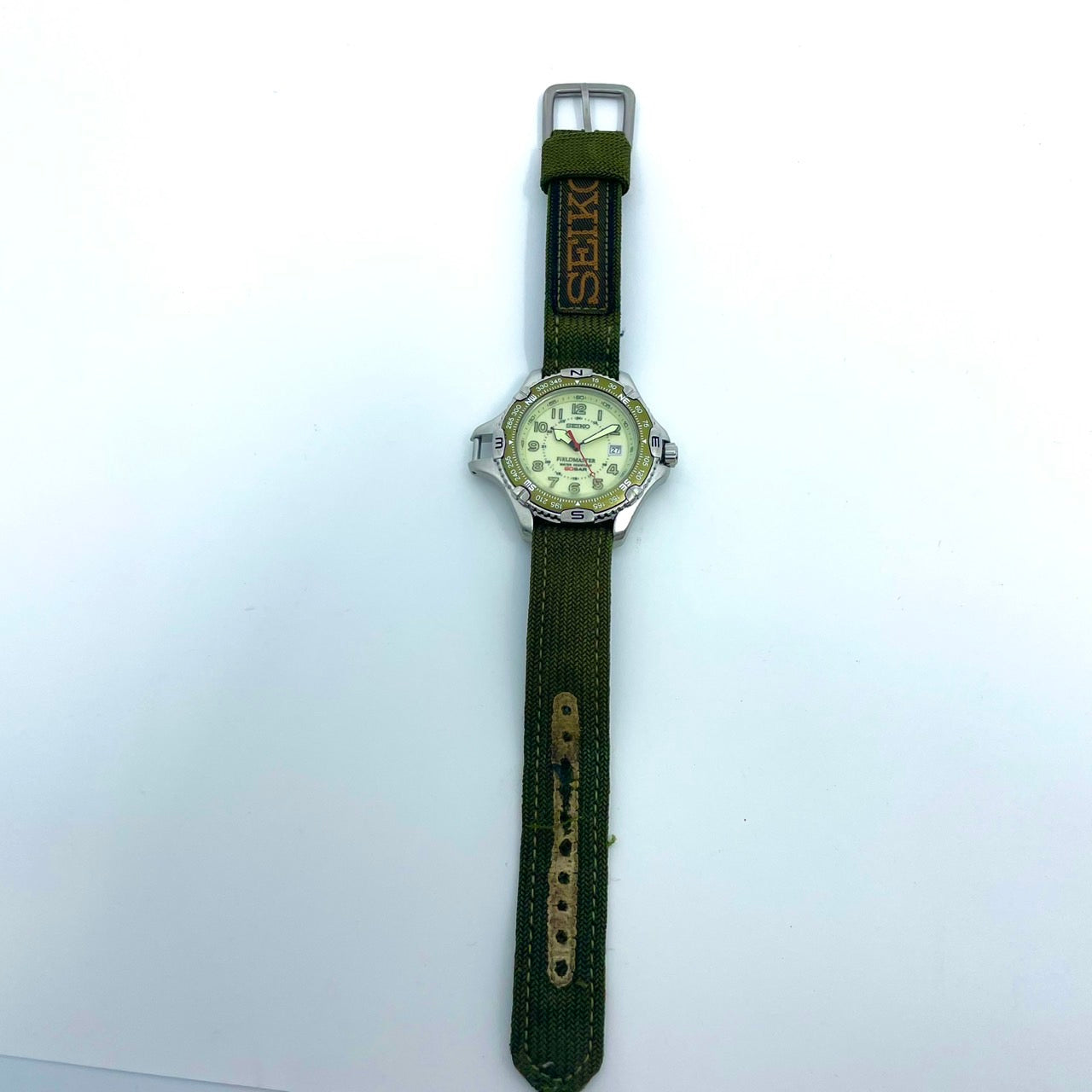 【電池交換済／稼働品】SEIKO セイコー FIELD MASTER フィールドマスター 7N35-6090 メンズ 腕時計 20BAR防水 方位磁針ベゼル ミリタリーウォッチ アウトドア カーキ グリーン クオーツ アナログ ビンテージ クリーニング済 G6