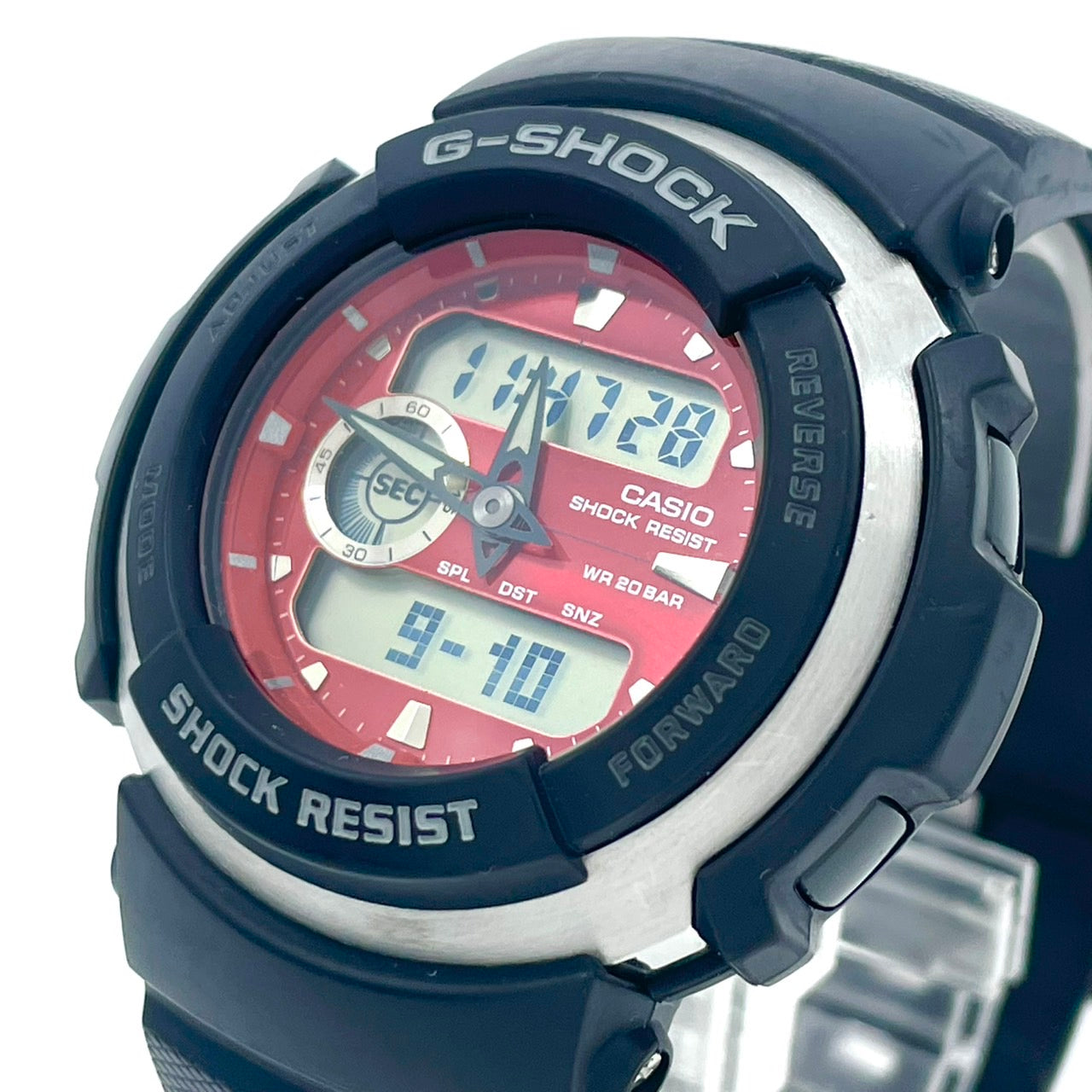 【電池交換済／稼働品】CASIO G-SHOCK G-300 カシオ Gショック メンズ 腕時計 アナデジ レッド ブラック 耐衝撃構造 20気圧防水 多機能 ワールドタイム ストップウォッチ アラーム スポーティ カジュアル クリーニング済 G6