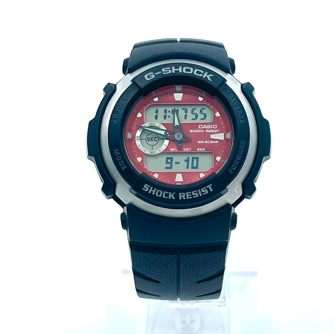 【電池交換済／稼働品】CASIO G-SHOCK G-300 カシオ Gショック メンズ 腕時計 アナデジ レッド ブラック 耐衝撃構造 20気圧防水 多機能 ワールドタイム ストップウォッチ アラーム スポーティ カジュアル クリーニング済 G6