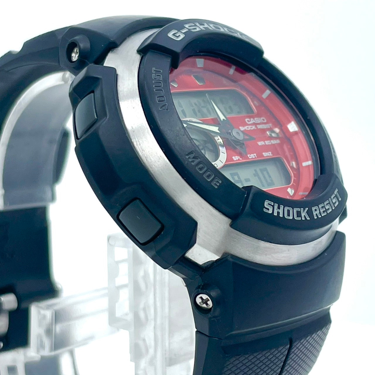 【電池交換済／稼働品】CASIO G-SHOCK G-300 カシオ Gショック メンズ 腕時計 アナデジ レッド ブラック 耐衝撃構造 20気圧防水 多機能 ワールドタイム ストップウォッチ アラーム スポーティ カジュアル クリーニング済 G6