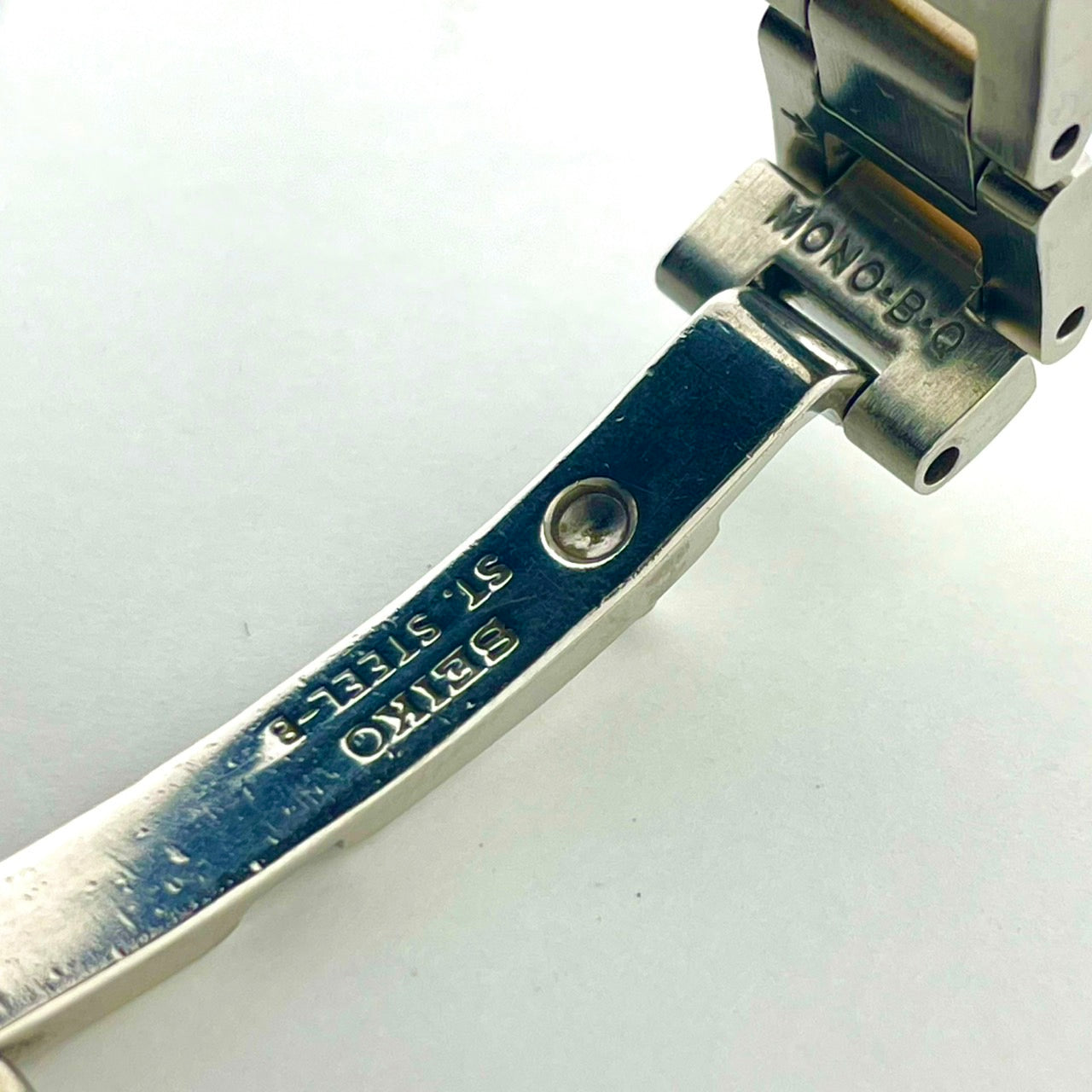 【稼働/美品】セイコー ルキア 3B51-0AE0 レディース 腕時計 ソーラー電波 トノー型 ピンク文字盤 シルバー ゴールド コンビ ステンレス エレガント クラシック ビジネス オフィス ファッションウォッチ クリーニング済 G6