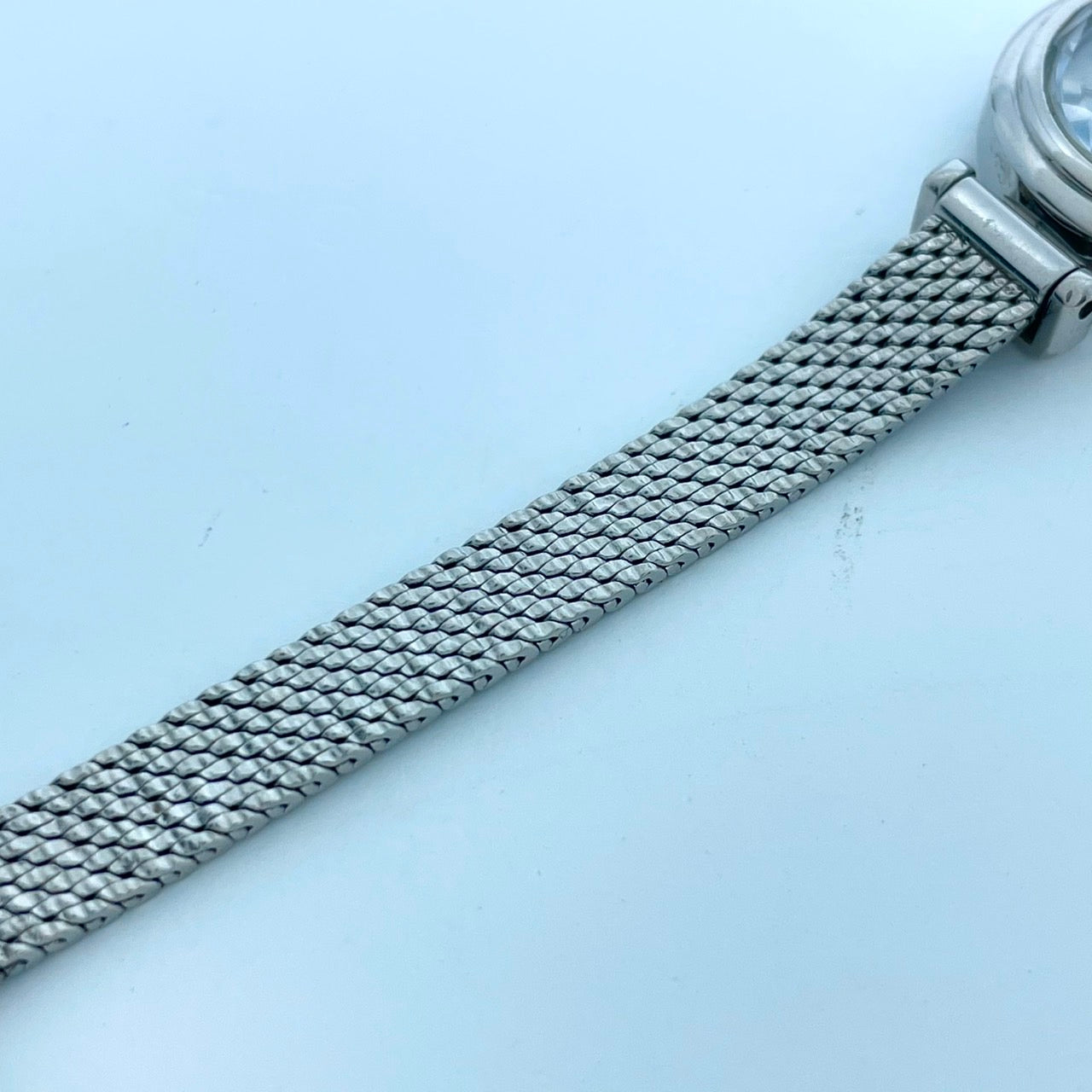 【稼働/美品】シチズン 腕時計 G626-S127998 レディース エコドライブ ソーラー シルバー シェル文字盤 ラウンド メッシュベルト クラシック エレガント ドレスウォッチ フェミニン ビジネス オフィス クリーニング済 G6