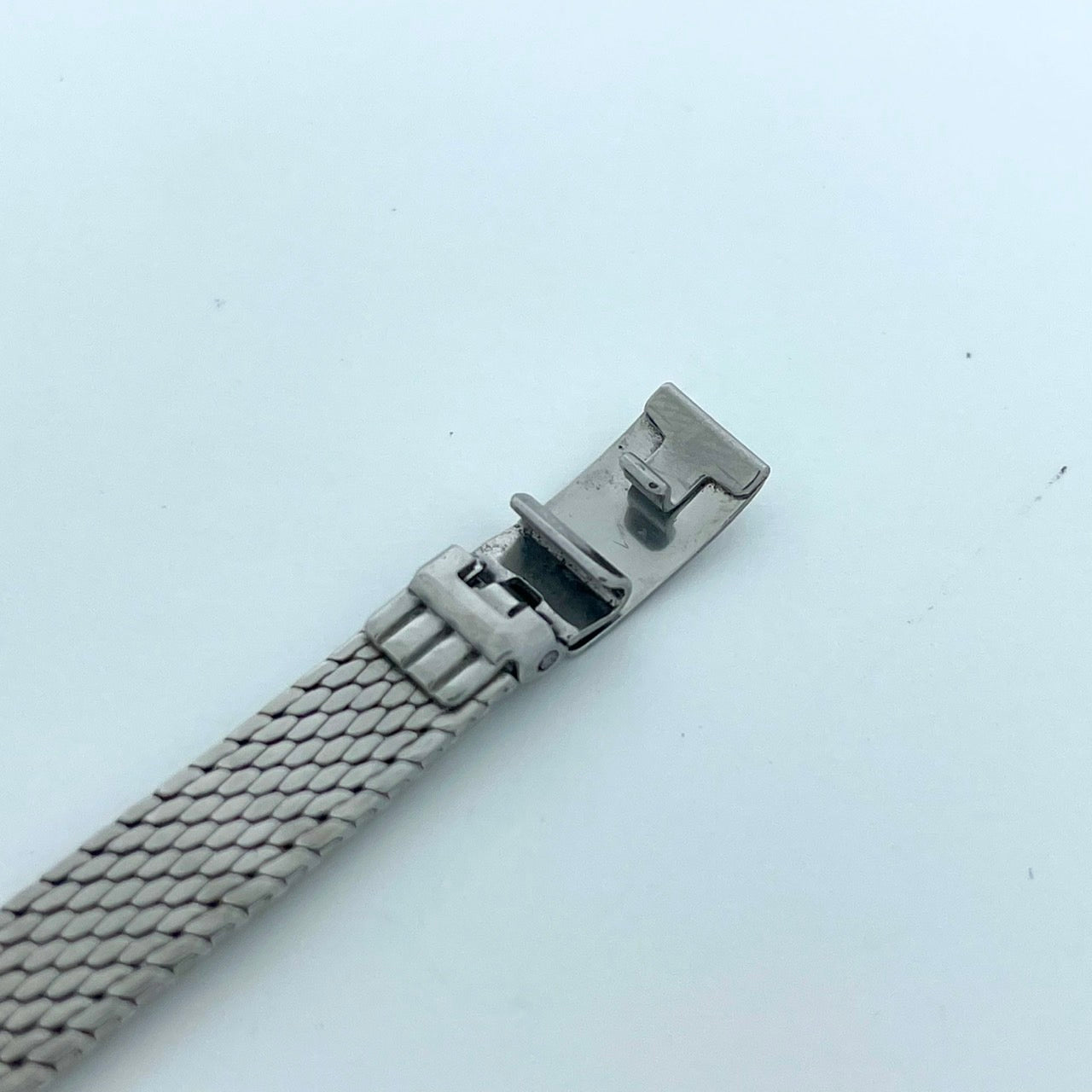 【稼働/美品】シチズン 腕時計 G626-S127998 レディース エコドライブ ソーラー シルバー シェル文字盤 ラウンド メッシュベルト クラシック エレガント ドレスウォッチ フェミニン ビジネス オフィス クリーニング済 G6