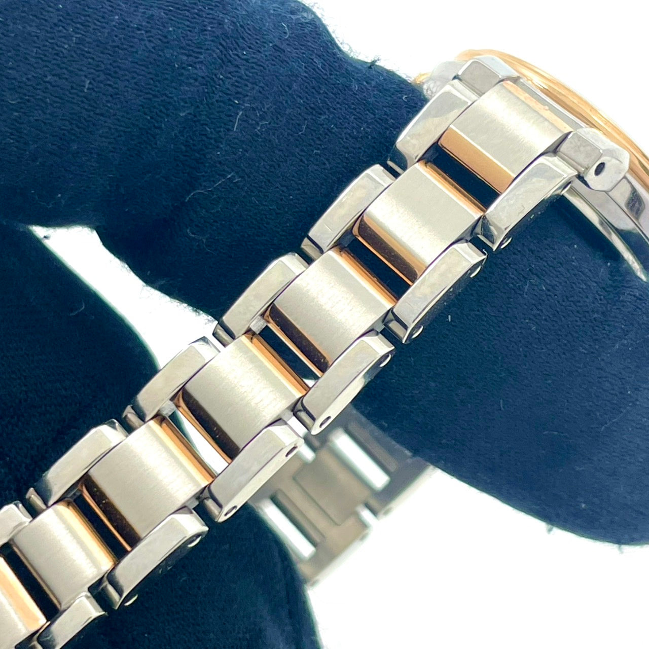 【稼働/美品】シチズン XC クロスシー 腕時計 H058-T016545 レディース エコドライブ ソーラー電波 ピンク文字盤 シルバー ゴールド コンビ デイト表示 ラウンド ローマ数字 エレガント ドレスウォッチ ビジネス クリーニング済 G6