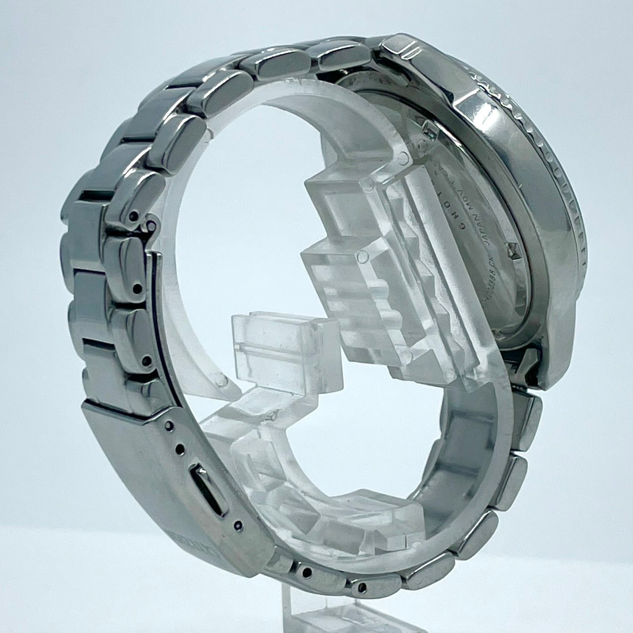 【稼働/美品】シチズン エコドライブ 腕時計 E101-K004888 メンズ ブラック文字盤 ソーラー デイデイト 20気圧防水 アナログ ラウンド シルバー ステンレス ビジネス カジュアル スポーティー アウトドアウォッチ クリーニング済 G6