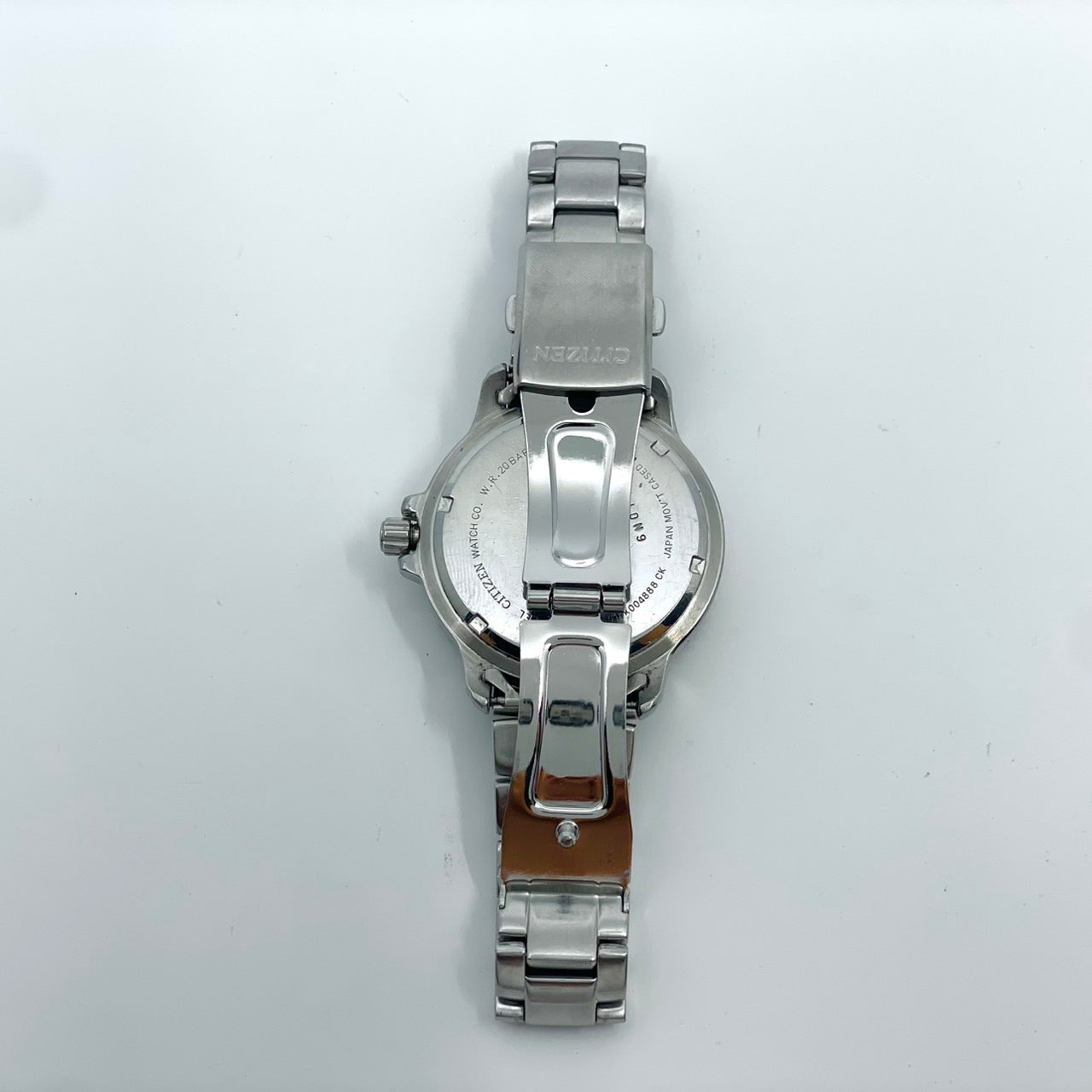 【稼働/美品】シチズン エコドライブ 腕時計 E101-K004888 メンズ ブラック文字盤 ソーラー デイデイト 20気圧防水 アナログ ラウンド シルバー ステンレス ビジネス カジュアル スポーティー アウトドアウォッチ クリーニング済 G6