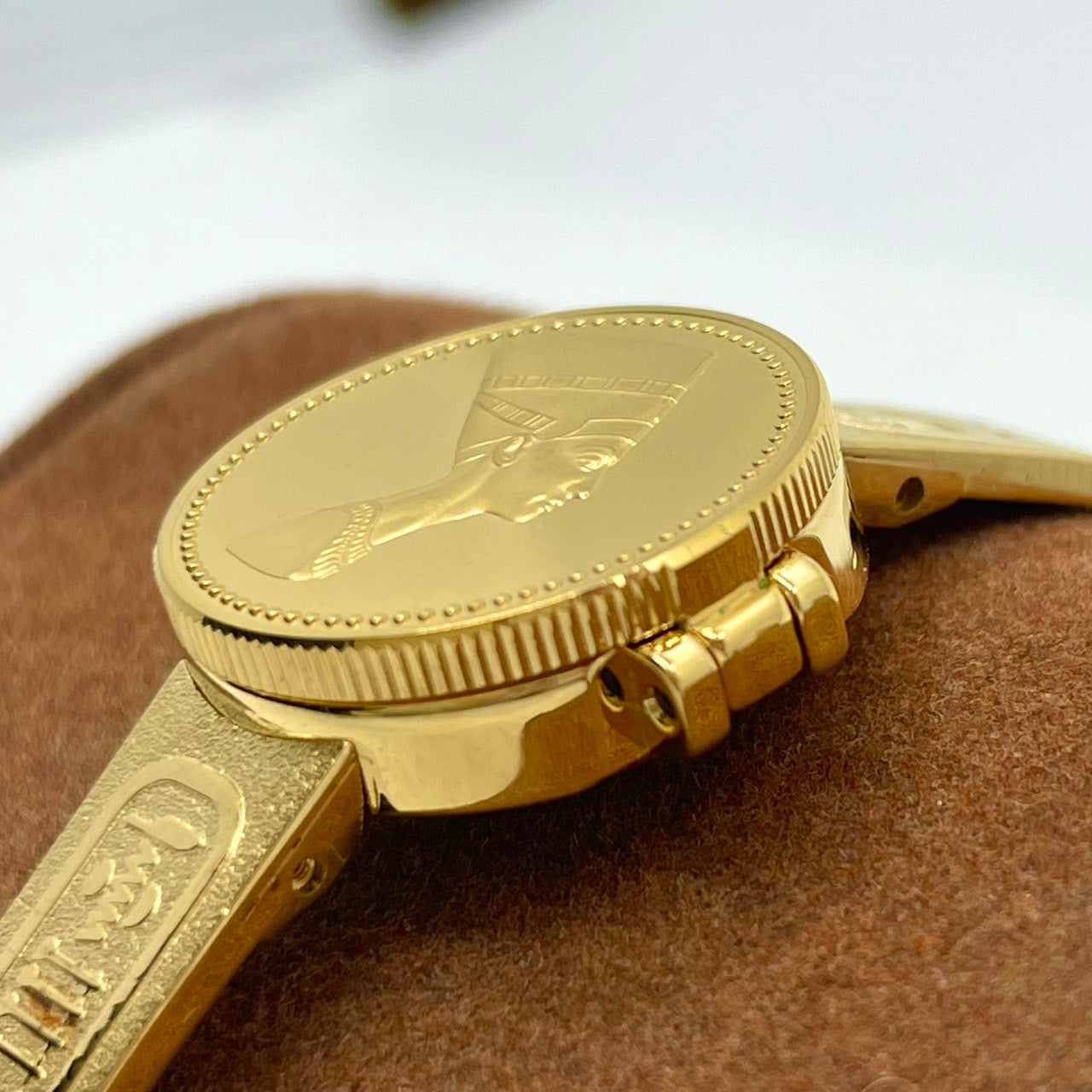 【激レア/稼働/美品】セイコー SEIKO 黄金のネフェルティティ コインウォッチ 1E20-0A20 腕時計 クォーツ レディース ゴールド バングルウォッチ ブレスレット ドレスウォッチ アンティーク ヴィンテージ G6