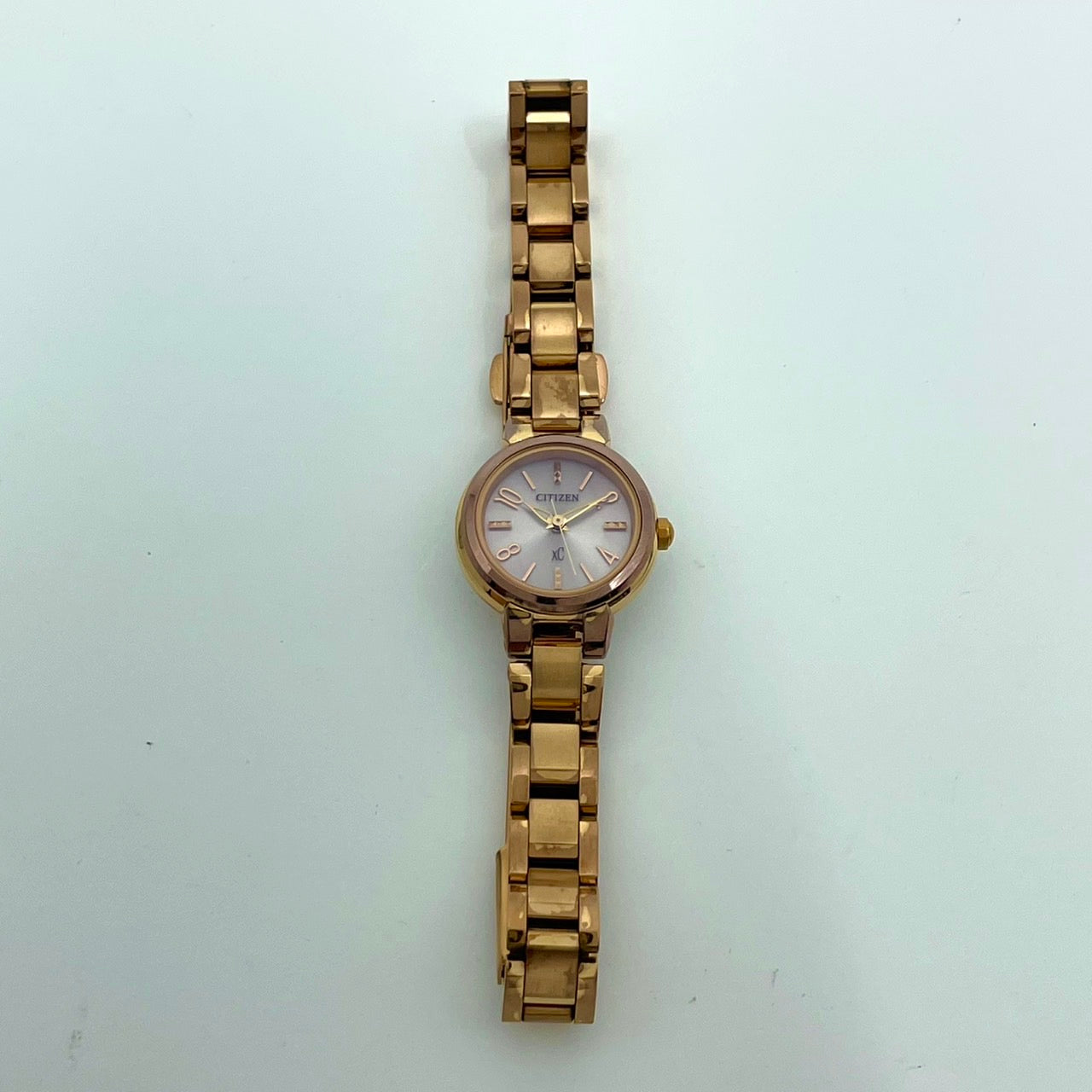 【稼働/美品】シチズン XC クロスシー 腕時計 B036 レディース エコドライブ ソーラー ピンクゴールド ピンク文字盤 ラウンド エレガント ドレスウォッチ クラシック フェミニン ビジネス オフィス ファッションウォッチ クリーニング済 G6