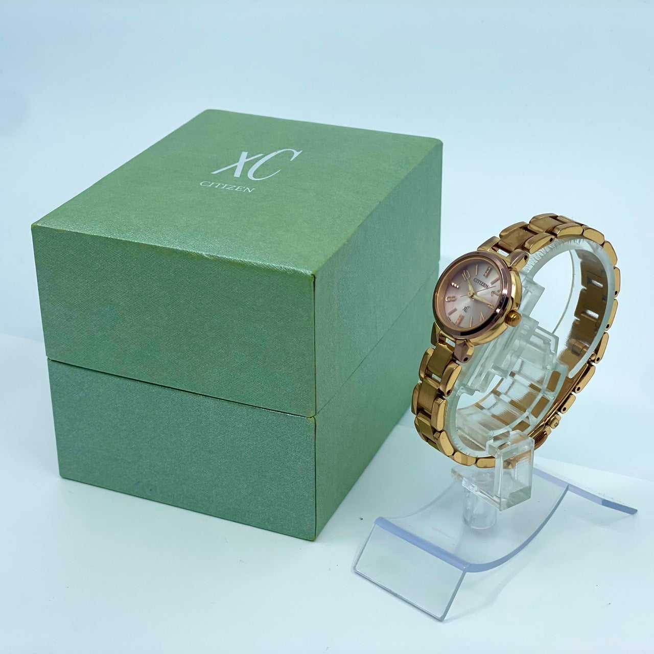 【稼働/美品】シチズン XC クロスシー 腕時計 B036 レディース エコドライブ ソーラー ピンクゴールド ピンク文字盤 ラウンド エレガント ドレスウォッチ クラシック フェミニン ビジネス オフィス ファッションウォッチ クリーニング済 G6