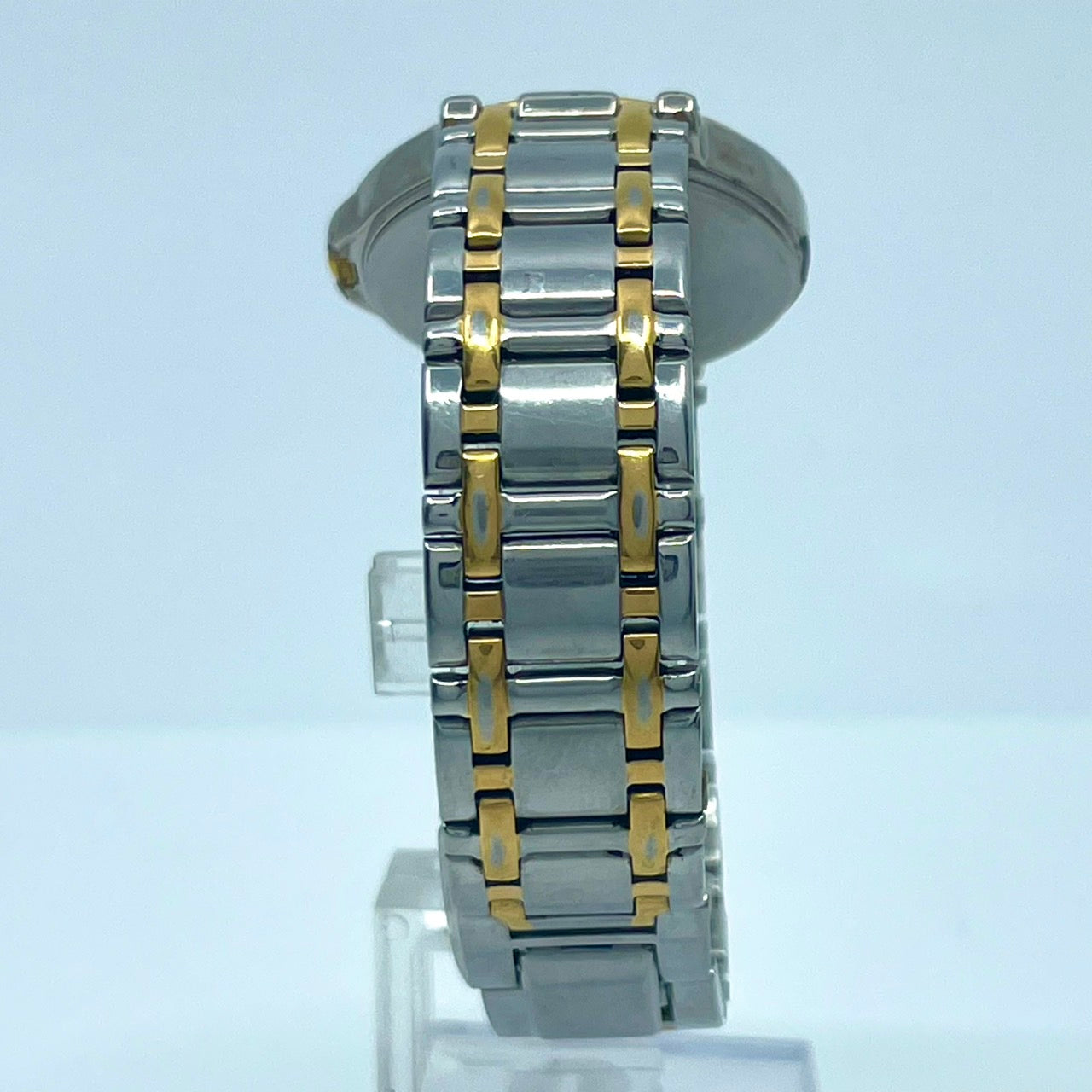 【稼働/美品】セイコー 腕時計 V182-0020 ソーラー レディースウォッチ シルバー ゴールド コンビ シェル文字盤 デイト表示 ローマ数字 ラウンド エレガント クラシック ドレスウォッチ ビジネス クリーニング済 G6