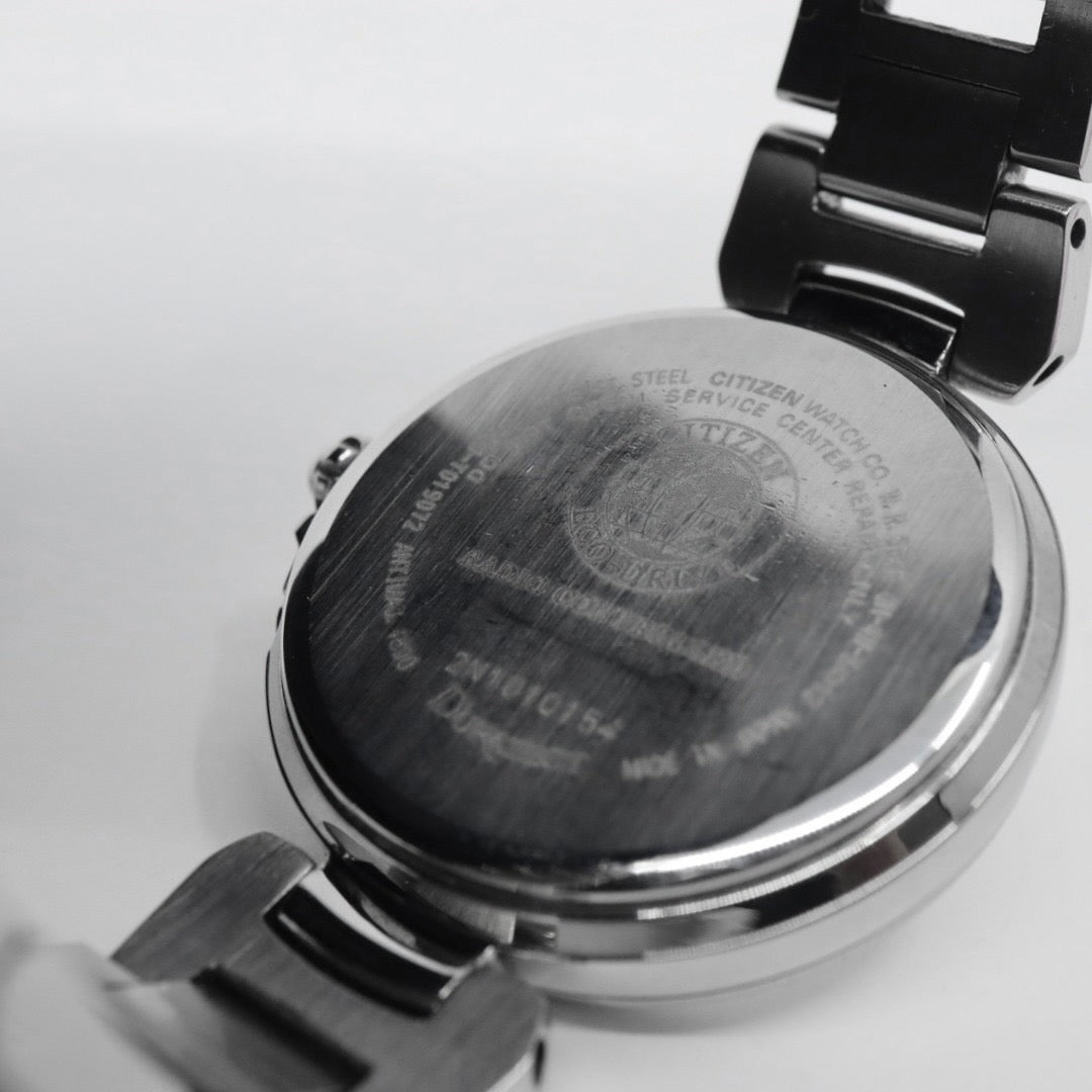 【CITIZEN xC】シチズン クロスシー レディース 腕時計 H240-T019072 ソーラー電波 エコドライブ ワールドタイム デイト表示 アナログ ラウンド シルバー ステンレススチール ダイヤモンド エレガント ドレスウォッチ クリーニング済み G