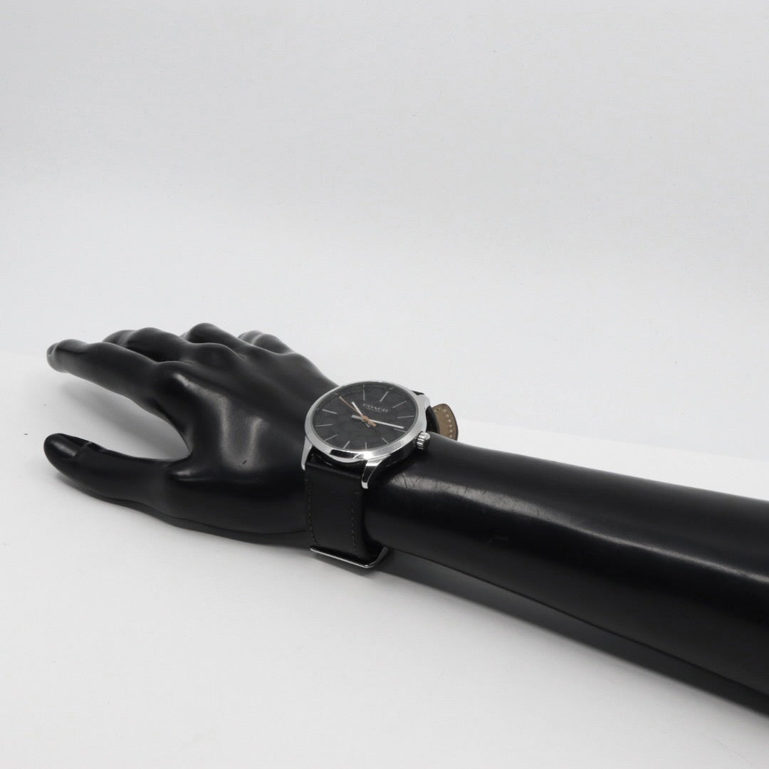 美品 コーチ COACH 腕時計 バクスターウォッチ シグネチャー 黒文字盤 レザーベルト クォーツ アナログ メンズ レディース ブラック 3気圧防水 稼働品 電池交換済 CA.118.2.112.1640 G1