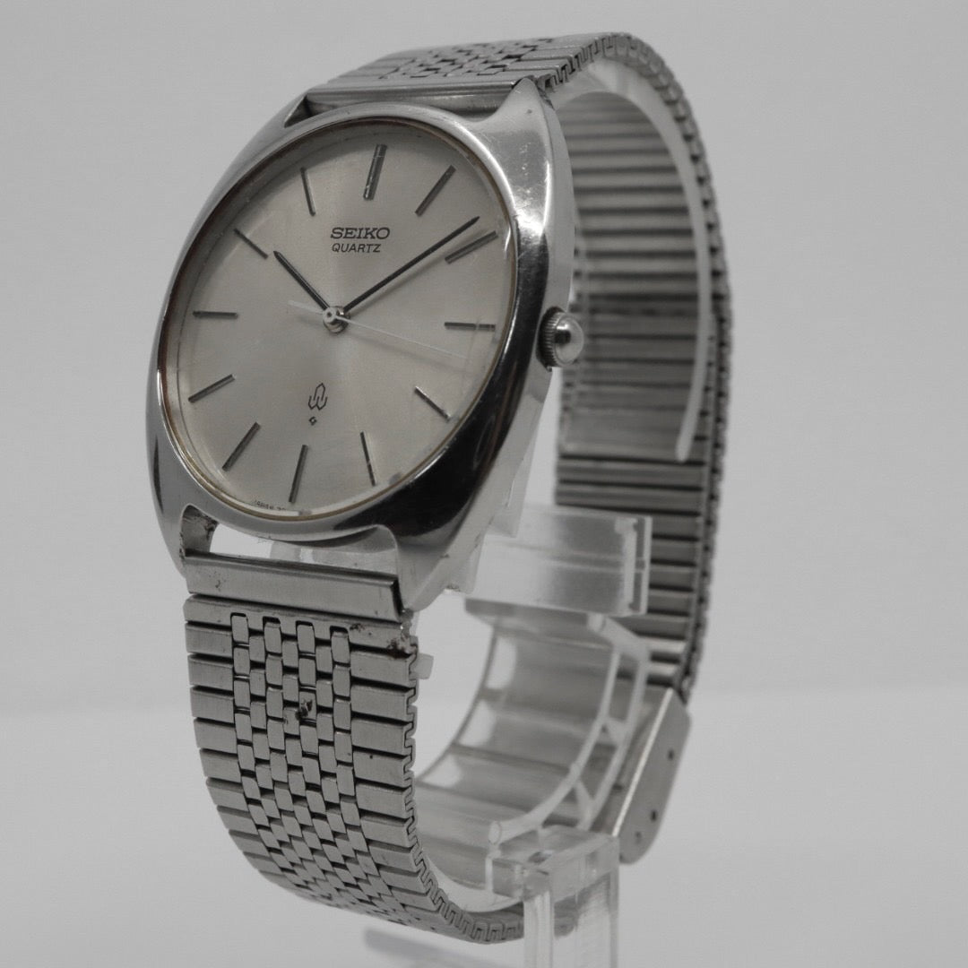 セイコー SEIKO シャリオ 腕時計 7830-8000 メンズ シルバー文字盤 クォーツ ヴィンテージ ビジネス カジュアル アンティーク G1