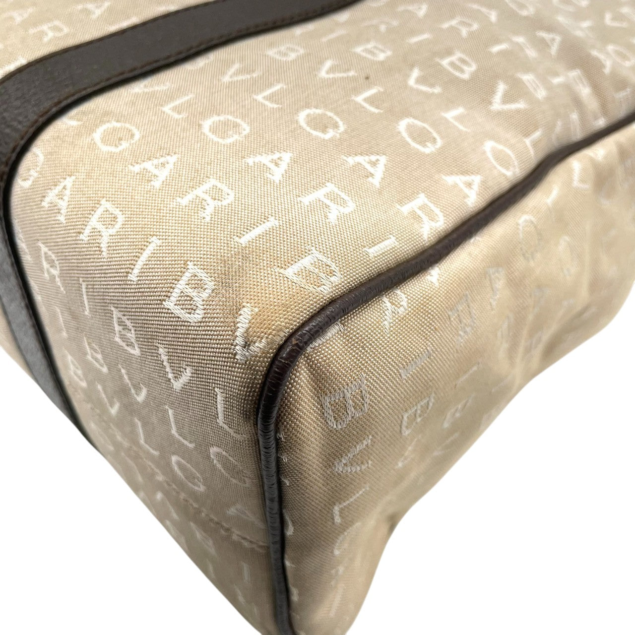 BVLGARI ブルガリ トートバッグ ロゴマニア ハンドバッグ キャンバス レザー ベージュ ブラウン レディース 大容量 A4収納可 肩掛け可 ワンショルダー ビジネス 通勤 通学 高級 クラシック エレガント 定番 人気モデル クリーニング済み A5