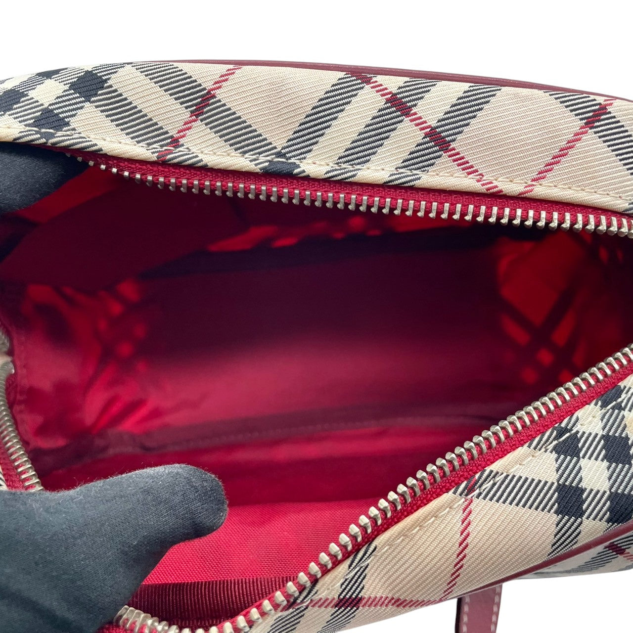 バーバリーブルーレーベル ショルダーバッグ ポシェット ノバチェック キャンバス レザー ベージュ ボルドー レディース 斜め掛け可 クラシック 定番 コンパクト カメラバッグ ミニバッグ エレガント クリーニング済み s43