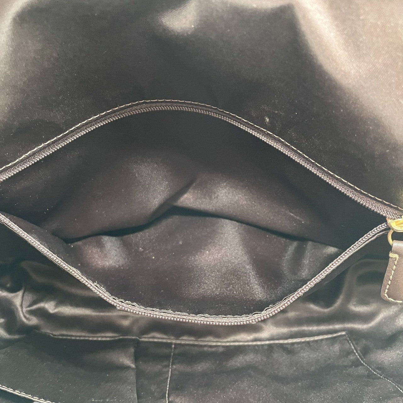 COACH コーチ トートバッグ ハンドバッグ シグネチャー 11072 キャンバス ブラウン レディース ターンロック 肩掛け可 ワンショルダー A4収納可 大容量 通勤 通学 デイリーユース クラシック エレガント 人気モデル クリーニング済み s43