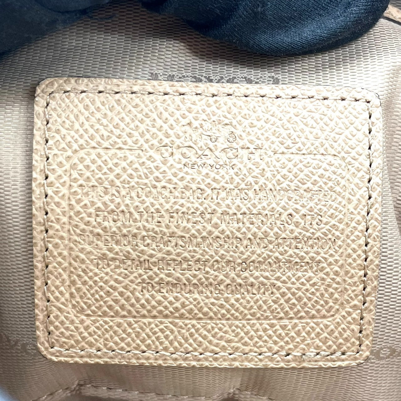 COACH コーチ ハンドバッグ 34563 ミニクリスティーキャリーオール クロスグレインレザー ベージュ レディース トートバッグ 肩掛け可 コンパクト エレガント フェミニン 通勤 ビジネス デイリーユース 人気モデル クリーニング済み s38