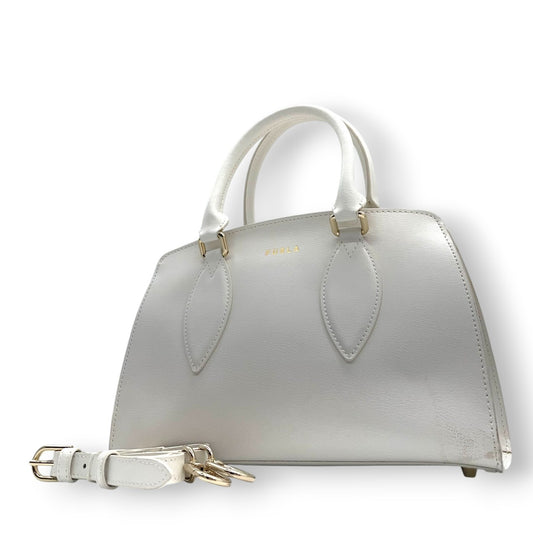 FURLA フルラ 2WAY ハンドバッグ ショルダーバッグ レザー ホワイト 白 レディース 斜め掛け可 自立可 ゴールド金具 エレガント フェミニン フォーマル 通勤 デイリーユース 人気モデル クリーニング済み s28