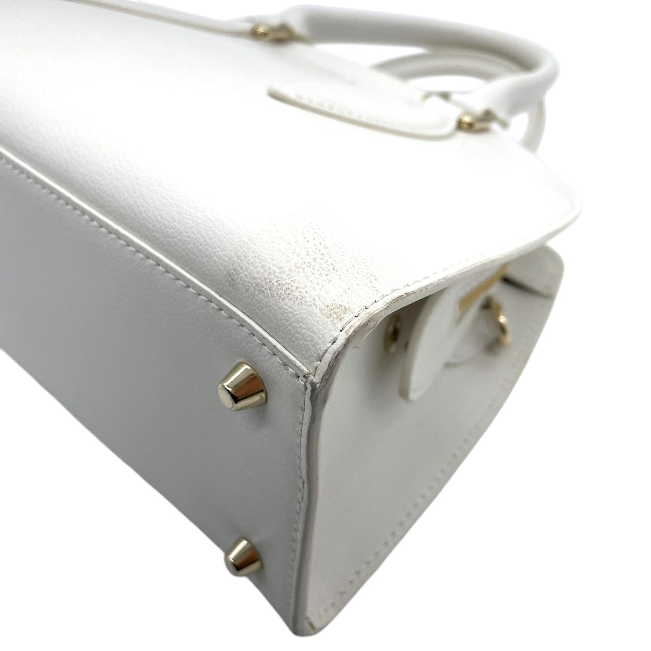 FURLA フルラ 2WAY ハンドバッグ ショルダーバッグ レザー ホワイト 白 レディース 斜め掛け可 自立可 ゴールド金具 エレガント フェミニン フォーマル 通勤 デイリーユース 人気モデル クリーニング済み s28