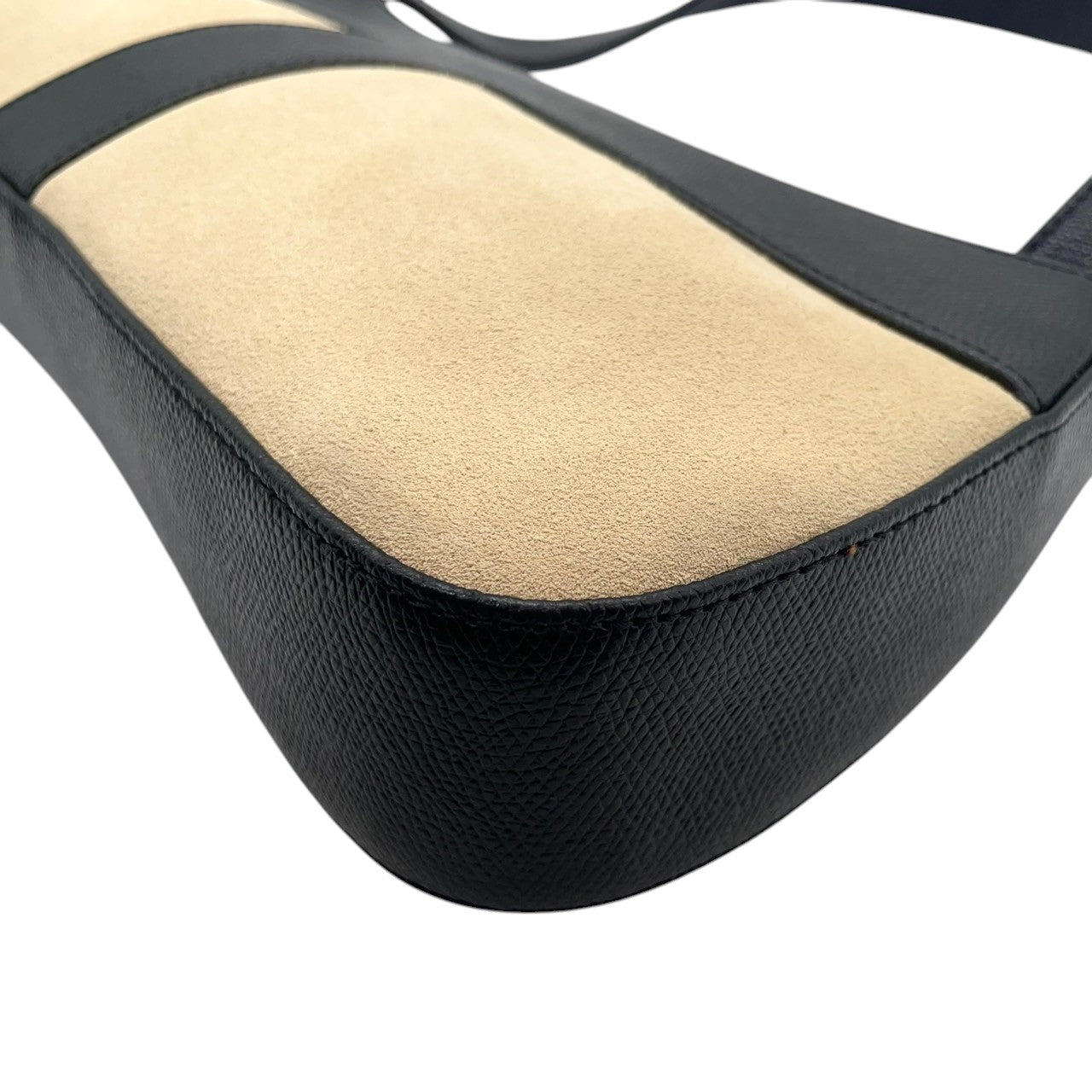 【美品】LE TANNEUR ルタヌア ショルダーバッグ ワンショルダー バゲットバッグ スエード レザー バイカラー T字デザイン ブラック ベージュ レディース エレガント クラシック フランスブランド クリーニング済み u3