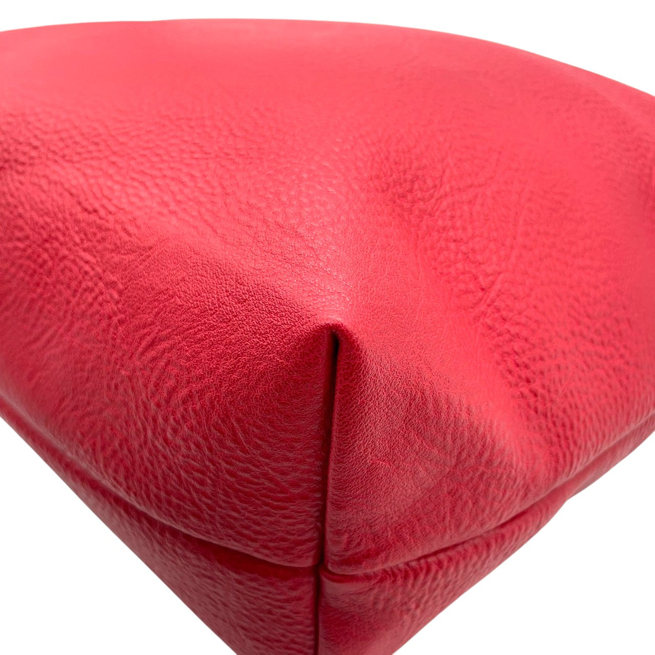 【美品】Vittorio Godi ヴィットリオゴーディ ショルダーバッグ ワンショルダー 斜め掛け可 クロスボディ 本革 レザー シボ革 レッド 赤 ワールドマップ ロゴ型押し レディース カジュアル エレガント クリーニング済み u3