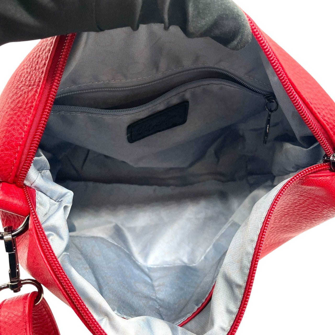 【美品】Vittorio Godi ヴィットリオゴーディ ショルダーバッグ ワンショルダー 斜め掛け可 クロスボディ 本革 レザー シボ革 レッド 赤 ワールドマップ ロゴ型押し レディース カジュアル エレガント クリーニング済み u3