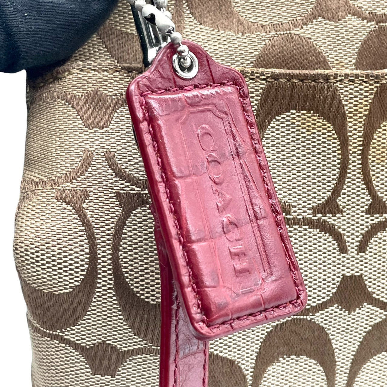 【COACH】コーチ ショルダーバッグ クロスボディ 斜め掛け可 シグネチャー キャンバス 型押しレザー切替 ベージュ ワインレッド系 レディース エレガント カジュアル 通勤通学 デイリーユース 定番人気モデル クリーニング済み u12