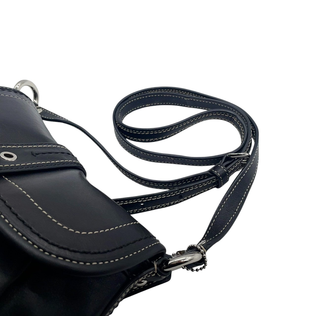 【COACH】コーチ ソーホー ショルダーバッグ ワンショルダー 斜め掛け可 F15077 フラップ 本革 レザー ブラック 黒 ステッチデザイン レディース エレガント カジュアル クラシック 定番人気モデル クリーニング済み u12