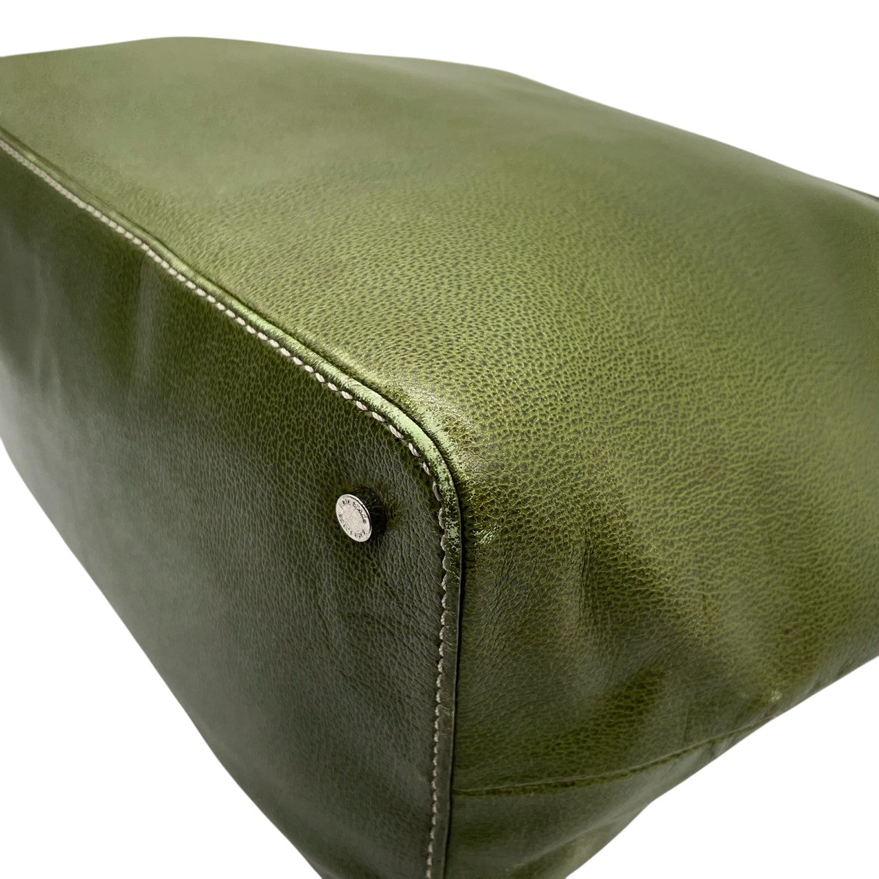 Kate spade ケイトスペード ショルダーバッグ ワンショルダー ホーボーバッグ 大容量 A4収納可 本革 レザー シボ革 グリーン カーキ系 ストライプ柄ライナー レディース エレガント カジュアル 通勤通学 人気モデル クリーニング済み s1