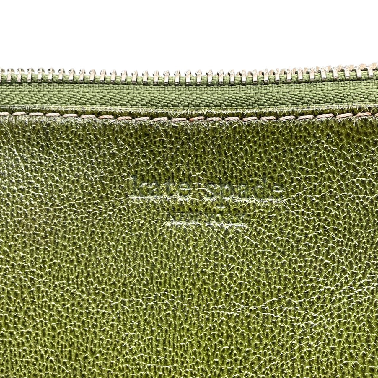 Kate spade ケイトスペード ショルダーバッグ ワンショルダー ホーボーバッグ 大容量 A4収納可 本革 レザー シボ革 グリーン カーキ系 ストライプ柄ライナー レディース エレガント カジュアル 通勤通学 人気モデル クリーニング済み s1