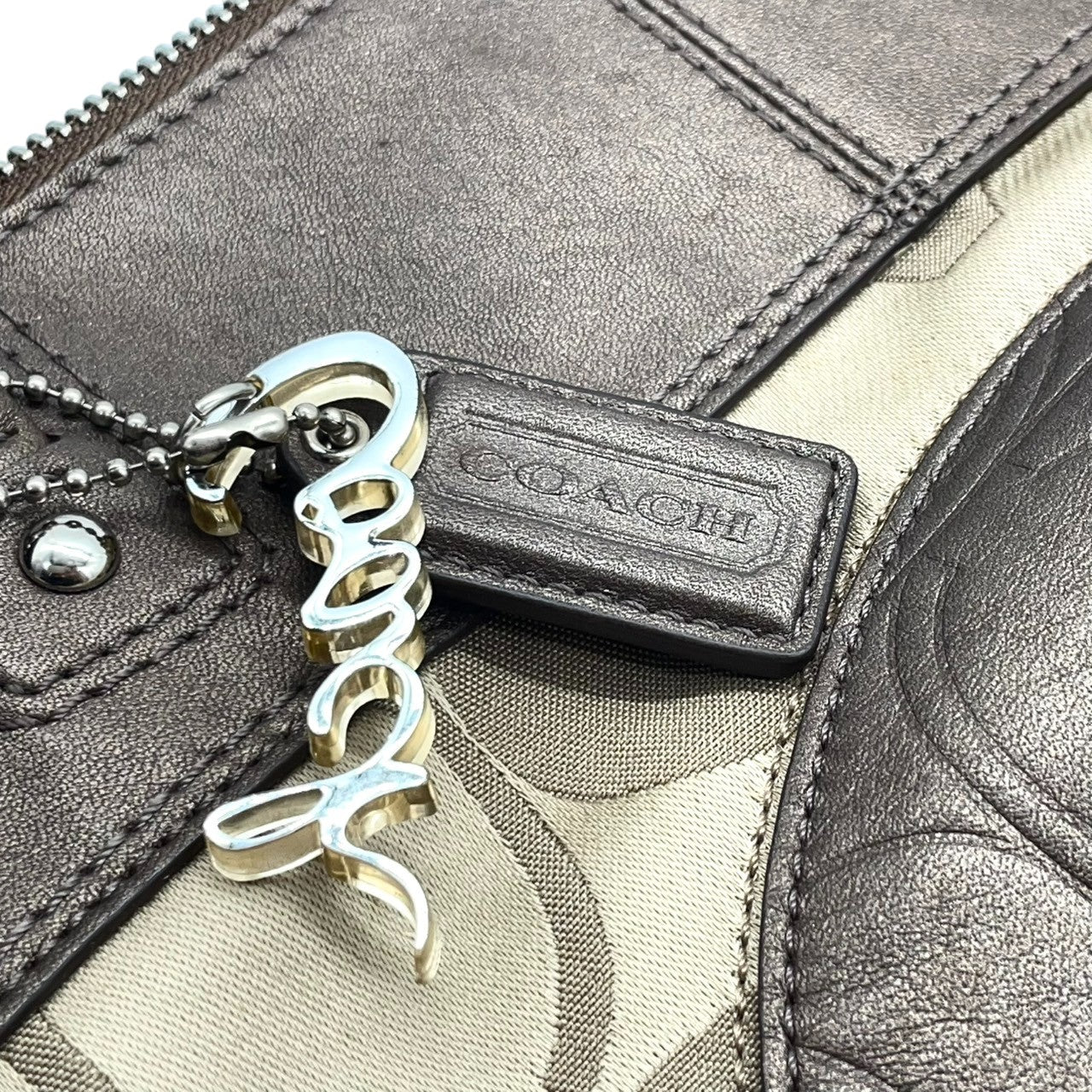 【COACH】コーチ ヘリテージ シグネチャー トートバッグ F18835 ワンショルダー A4収納可 大容量 キャンバス レザー ブラウン系 レディース 通勤通学 定番人気モデル チャーム付き クリーニング済み s7