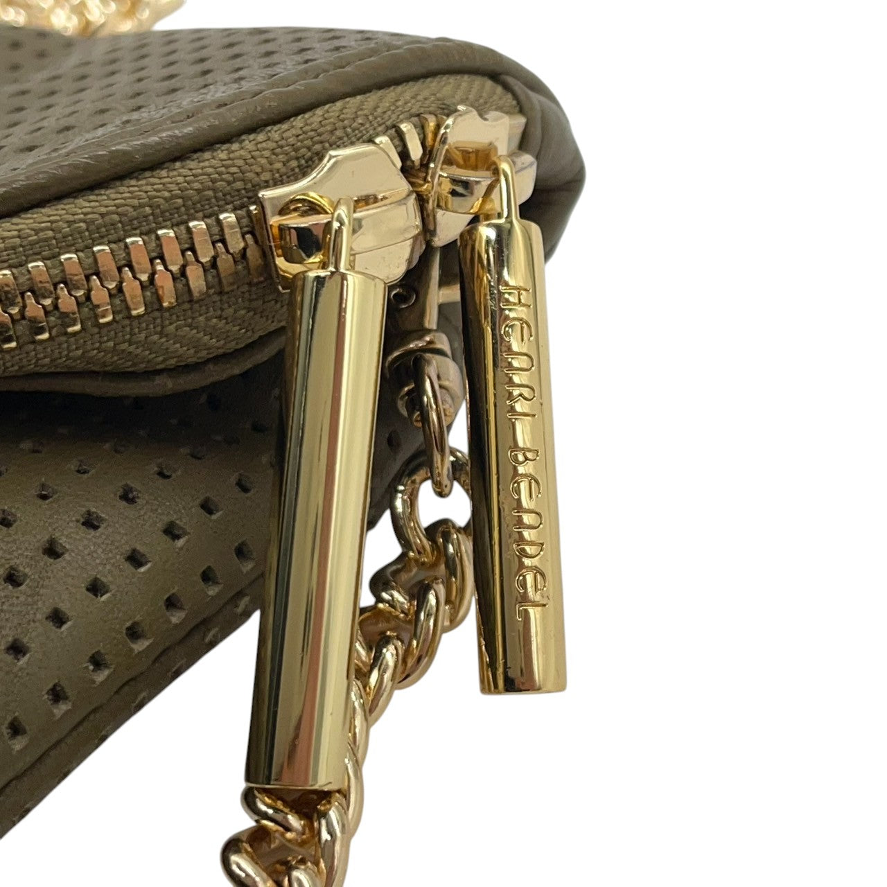 【美品】Henri Bendel ヘンリベンデル 2WAY ショルダーバッグ クラッチバッグ チェーンショルダー パンチングレザー カーキ グリーン系 ゴールド金具 レディース エレガント スタイリッシュ パーティー 人気モデル クリーニング済み s7