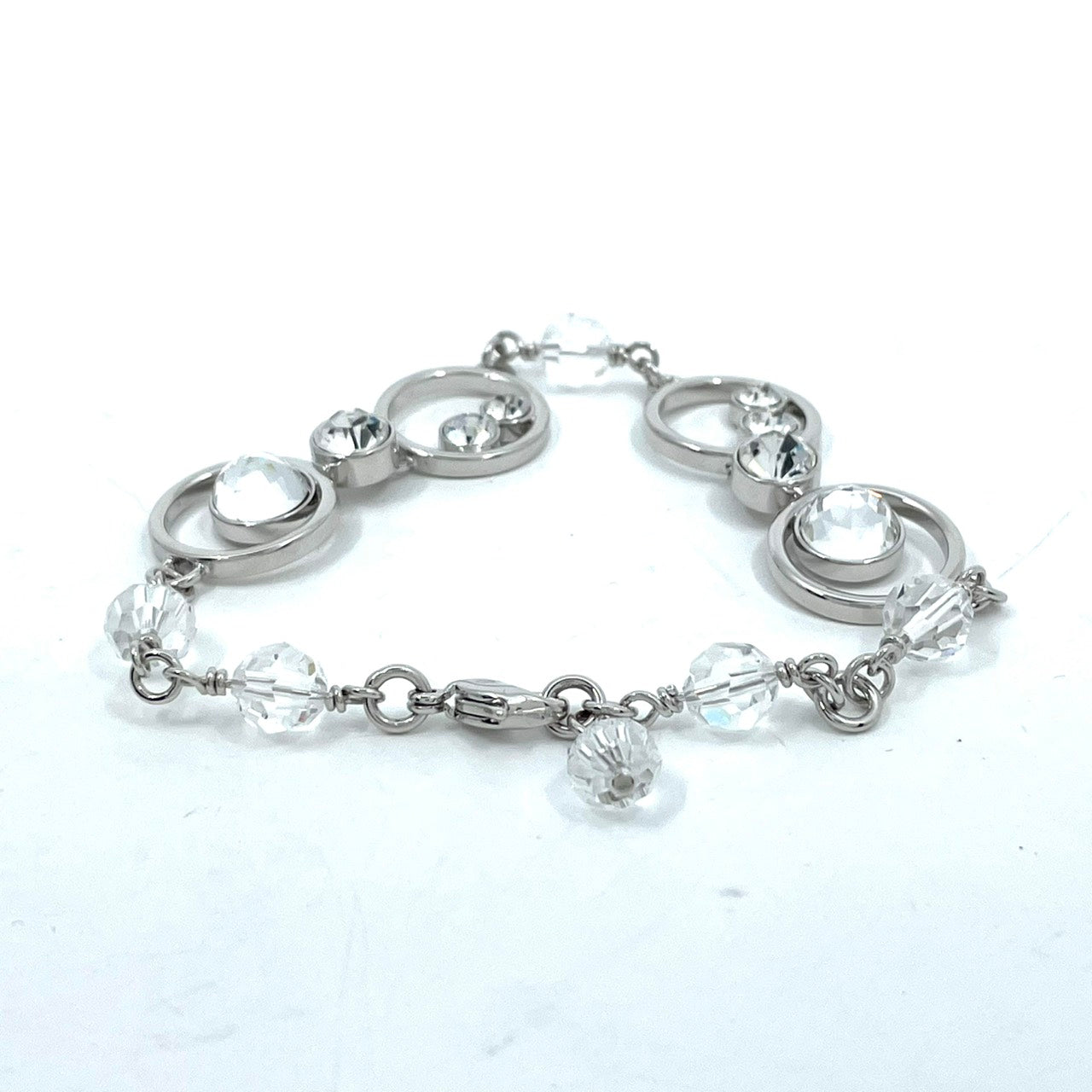 SWAROVSKI スワロフスキー Crystal Bracelet クリスタル ブレスレット バングル ラウンドカット シルバーカラー W6