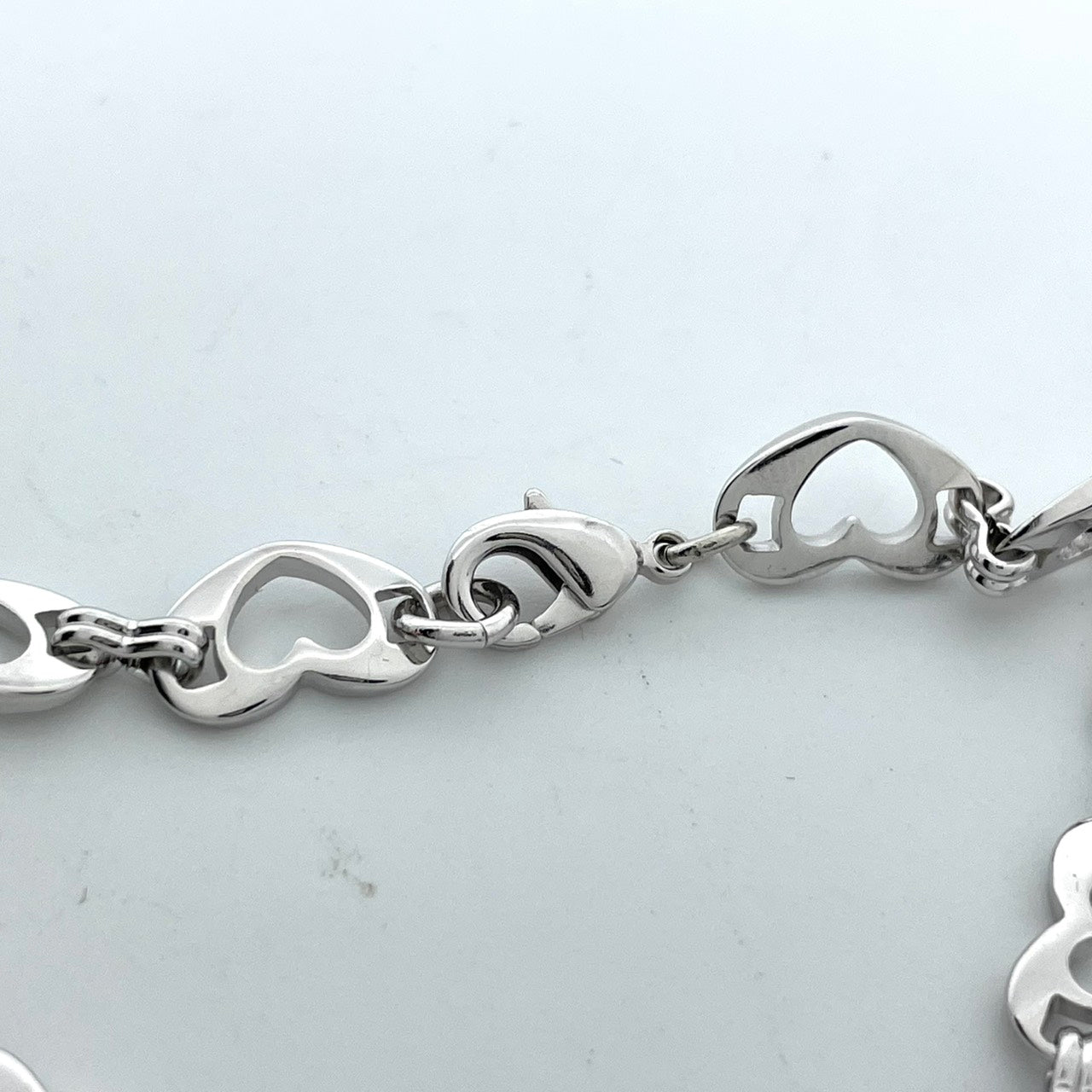 SHIROGANE JEWELRY シロガネジュエリー 50周年記念 アニバーサリー チャームブレスレット スワロフスキークリスタル シルバー W6