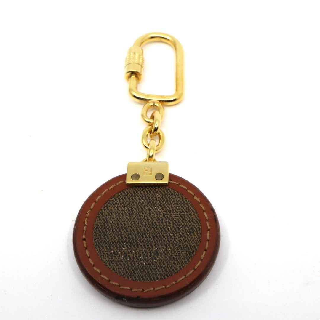 【美品】FENDI フェンディ ペカン キーホルダー キーケース PVC レザー ロゴ型押し ゴールド金具 ヴィンテージ 1980〜1990年代 イタリア製 レディース メンズ M5