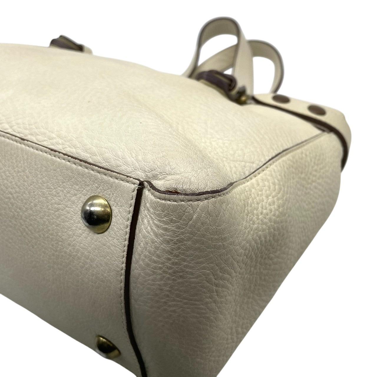 【良品】J&M DAVIDSON ジェイアンドエムデヴィッドソン ハンドバッグ トートバッグ レザー 本革 ホワイト 白 アイボリー ゴールド金具 ベルトデザイン 自立可 かばん 鞄 レディース スペイン製 カジュアル フォーマル メンテナンス済み U14