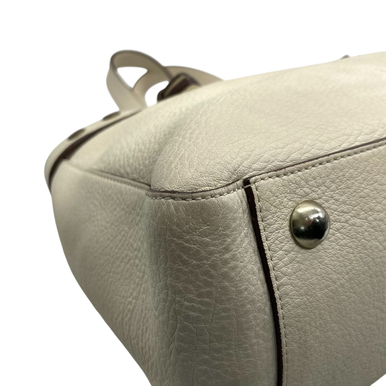 【良品】J&M DAVIDSON ジェイアンドエムデヴィッドソン ハンドバッグ トートバッグ レザー 本革 ホワイト 白 アイボリー ゴールド金具 ベルトデザイン 自立可 かばん 鞄 レディース スペイン製 カジュアル フォーマル メンテナンス済み U14