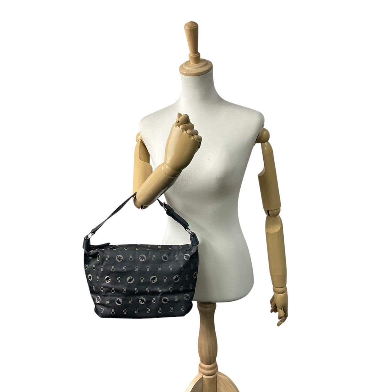 良品 ハンティングワールド HUNTING WORLD ワンショルダーバッグ ハンドバッグ ホーボー ナイロン レザー 総柄 ロゴ モノグラム ブラック 黒 シルバー金具 肩掛け レディース カジュアル イタリア製 U11