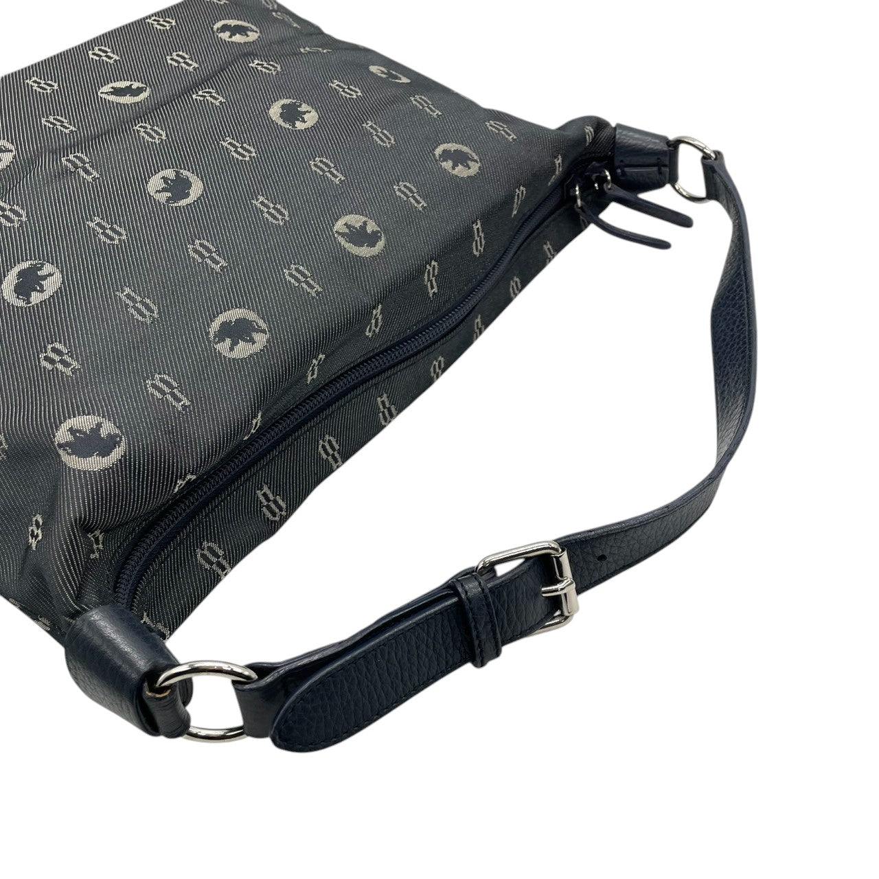 良品 ハンティングワールド HUNTING WORLD ワンショルダーバッグ ハンドバッグ ホーボー ナイロン レザー 総柄 ロゴ モノグラム ブラック 黒 シルバー金具 肩掛け レディース カジュアル イタリア製 U11