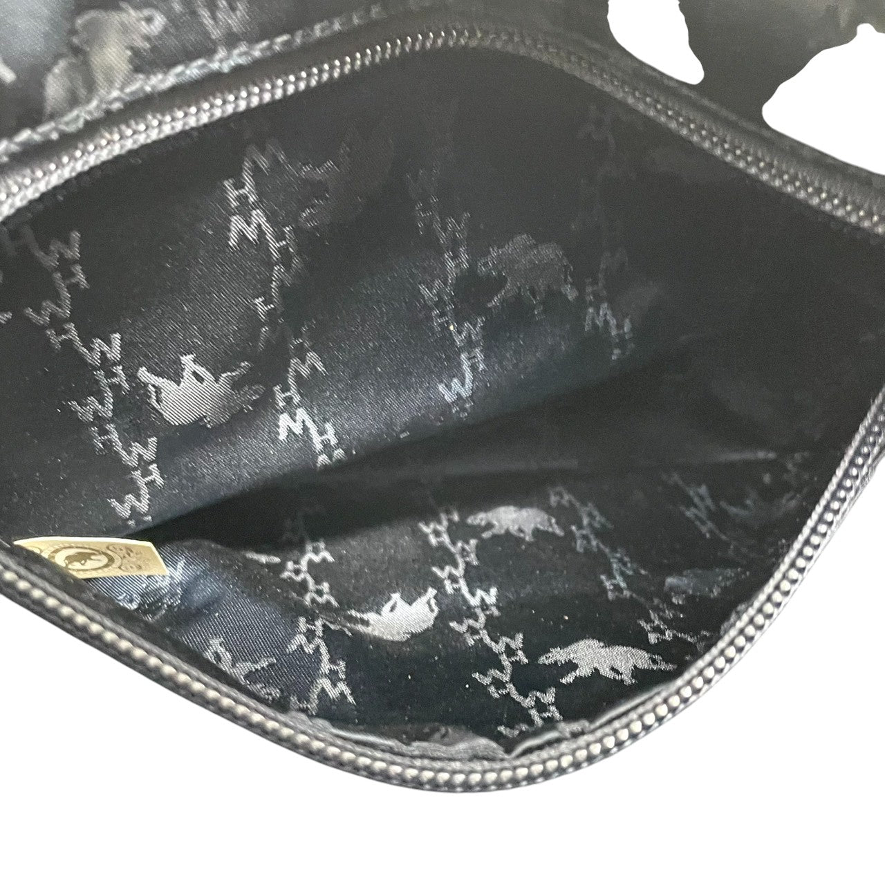 良品 ハンティングワールド HUNTING WORLD ワンショルダーバッグ ハンドバッグ ホーボー ナイロン レザー 総柄 ロゴ モノグラム ブラック 黒 シルバー金具 肩掛け レディース カジュアル イタリア製 U11