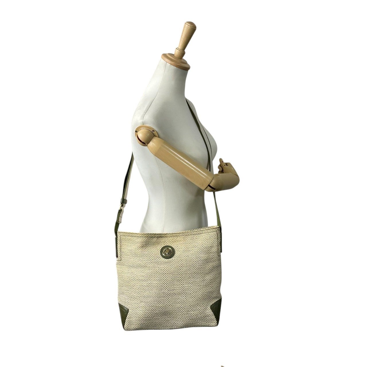 ハンティングワールド ヴィンテージ クラシック エレガント ドレスショルダーバッグ 斜め掛け可 グリーン キャンバス レザー ゴールド金具 大容量 ワンショルダー 上品 高級 人気 定番 旅行 U11