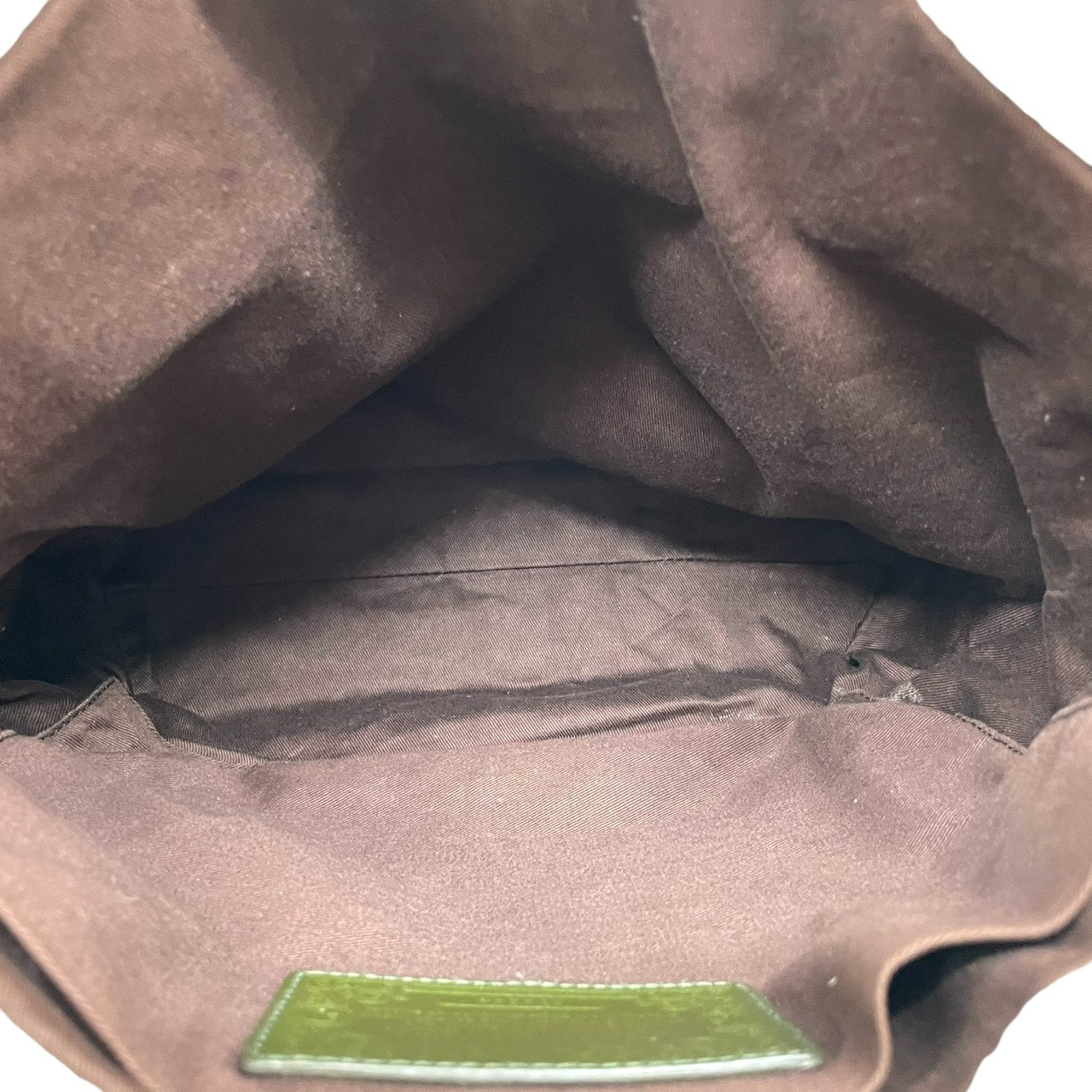 ハンティングワールド ヴィンテージ クラシック エレガント ドレスショルダーバッグ 斜め掛け可 グリーン キャンバス レザー ゴールド金具 大容量 ワンショルダー 上品 高級 人気 定番 旅行 U11