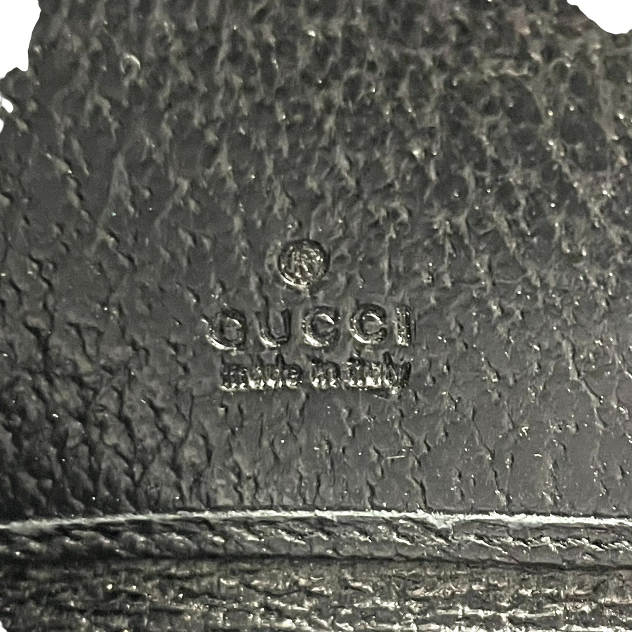 グッチ GUCCI 長財布 ラウンドファスナー ジップアラウンド GGキャンバス レザー 本革 ブラック 黒 ロゴプレート シルバー金具 大容量 収納力 ウォレット サイフ 定番 人気 メンズ レディース ユニセックス 男女兼用 イタリア製 鞄 かばん w5