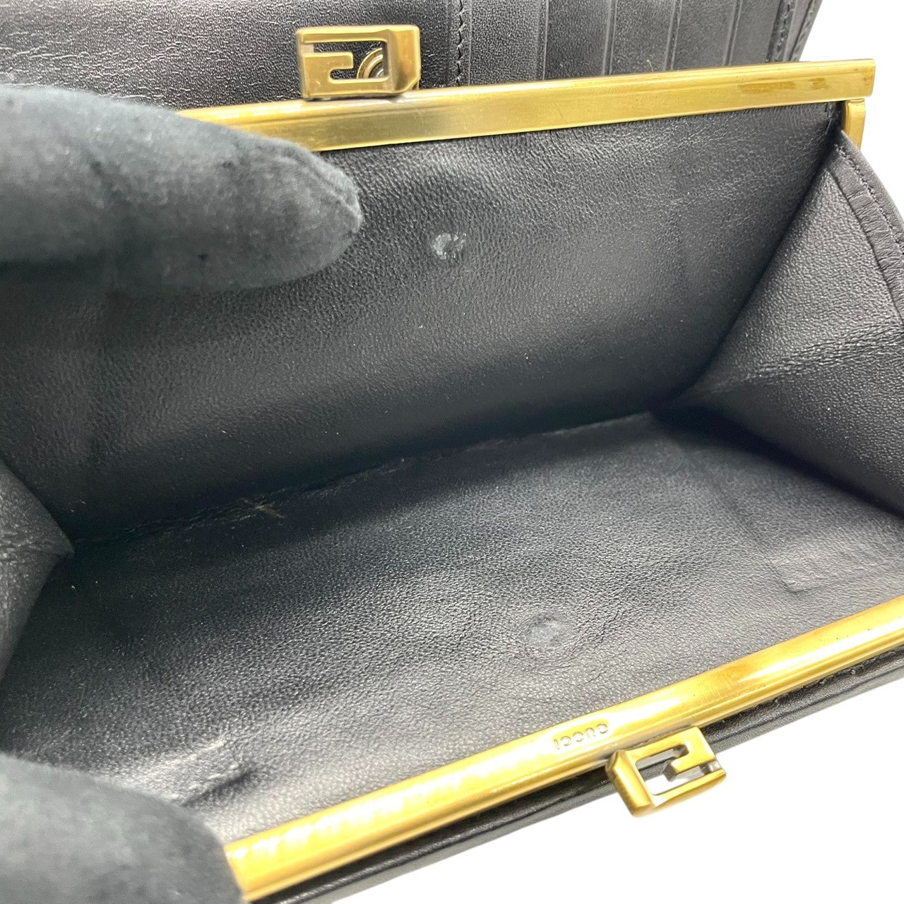 【美品】グッチ GUCCI 長財布 二つ折り がま口 ガマ口 GGキャンバス レザー 本革 ブラック 黒 ゴールド金具 Gロゴ ロング ウォレット レディース メンズ ユニセックス 男女兼用 スリム 薄型 ヴィンテージ レトロ クラシック オールドグッチ w5