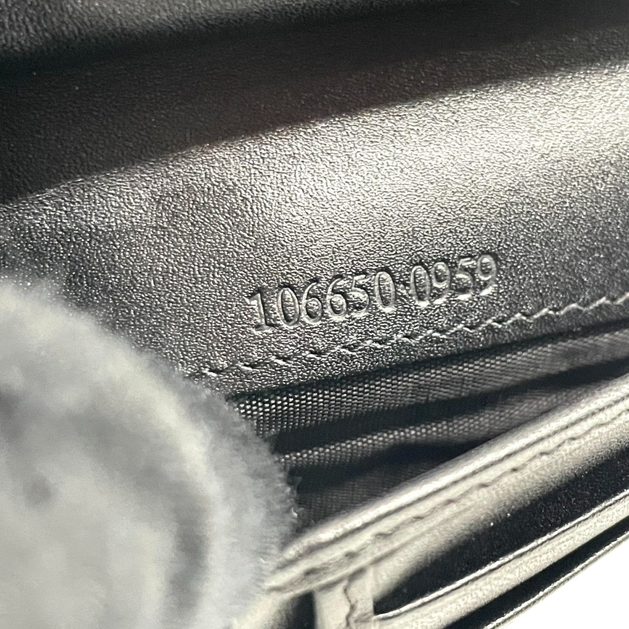 【美品】グッチ GUCCI 長財布 二つ折り がま口 ガマ口 GGキャンバス レザー 本革 ブラック 黒 ゴールド金具 Gロゴ ロング ウォレット レディース メンズ ユニセックス 男女兼用 スリム 薄型 ヴィンテージ レトロ クラシック オールドグッチ w5